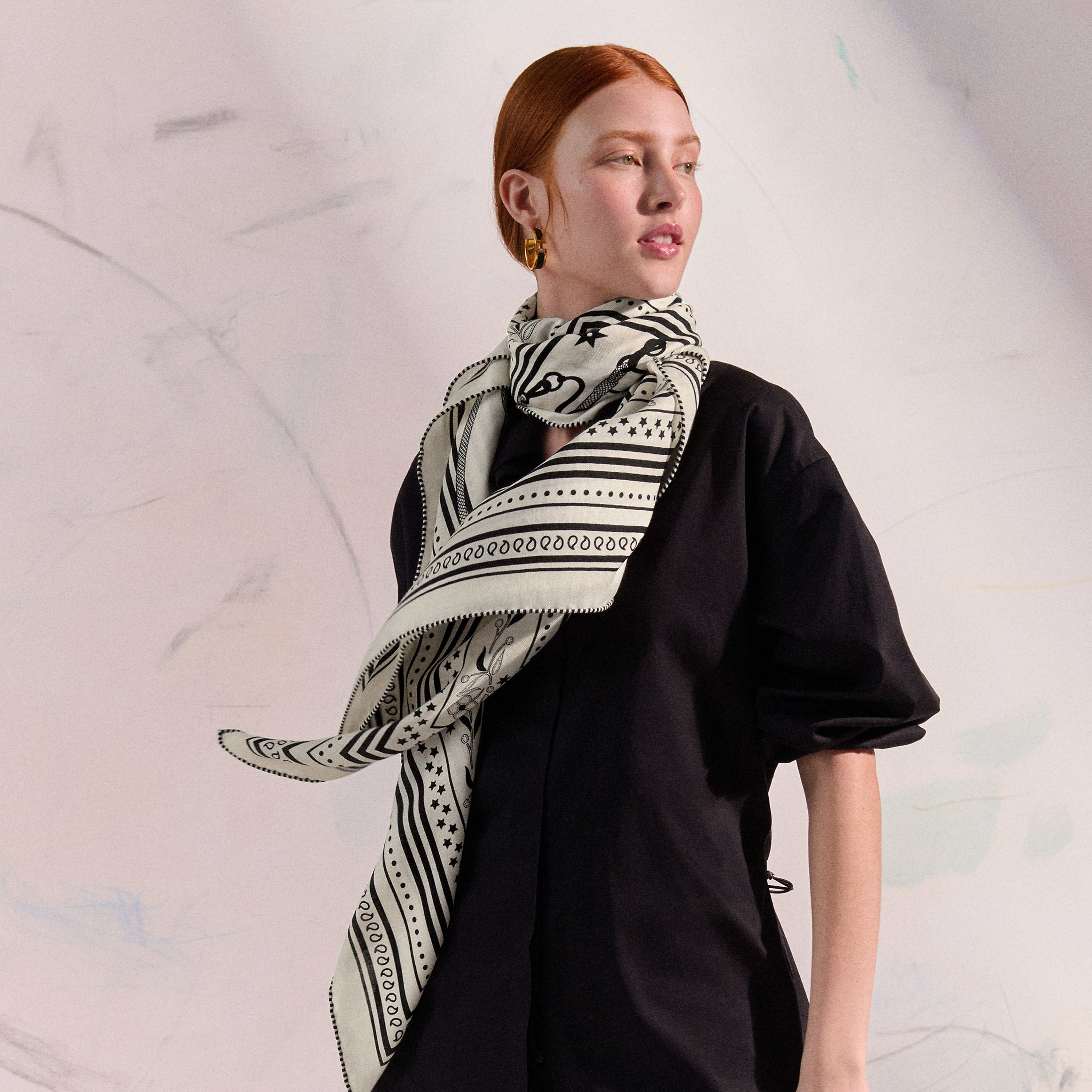 Festival des Amazones Bandana shawl 140