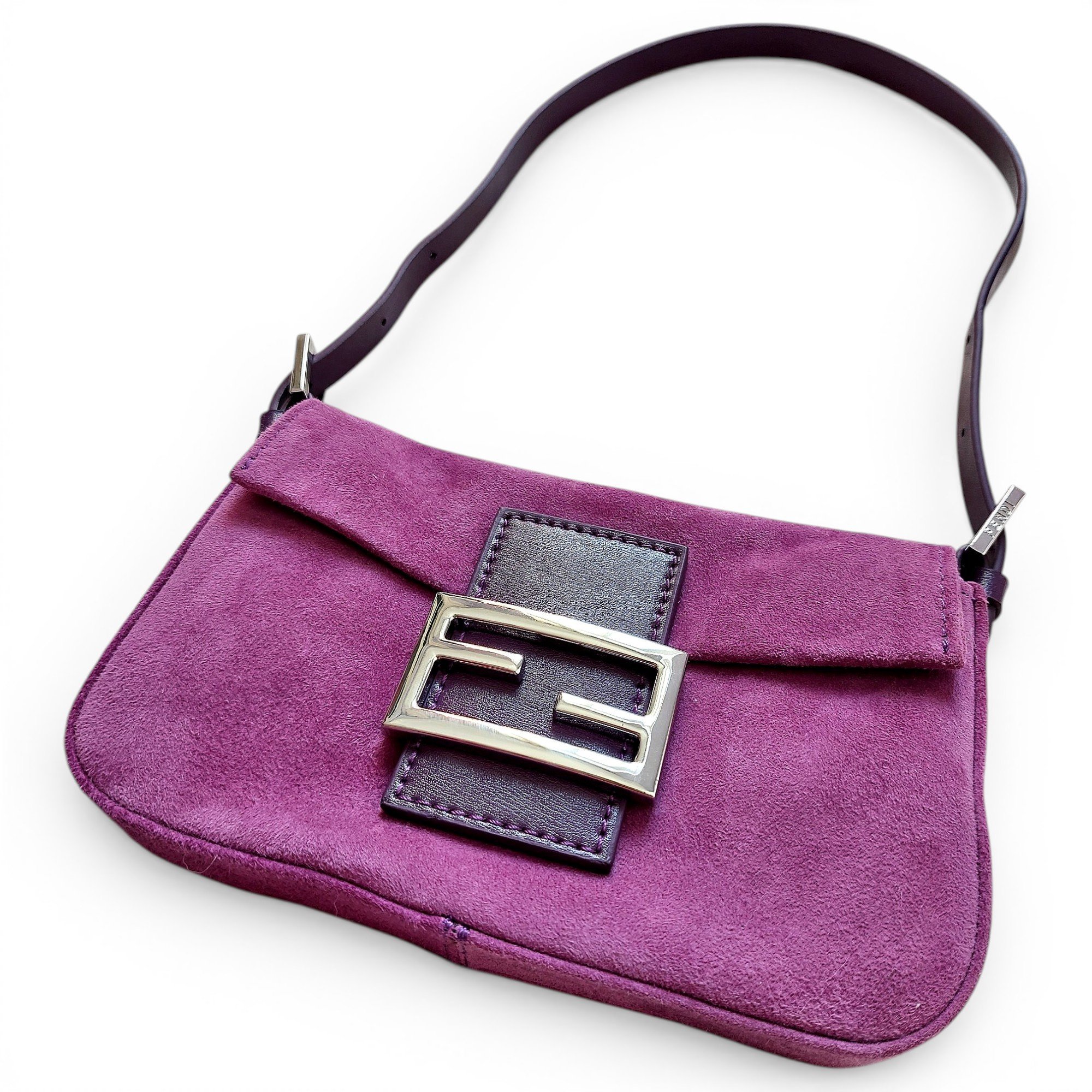 Baguette velvet handbag