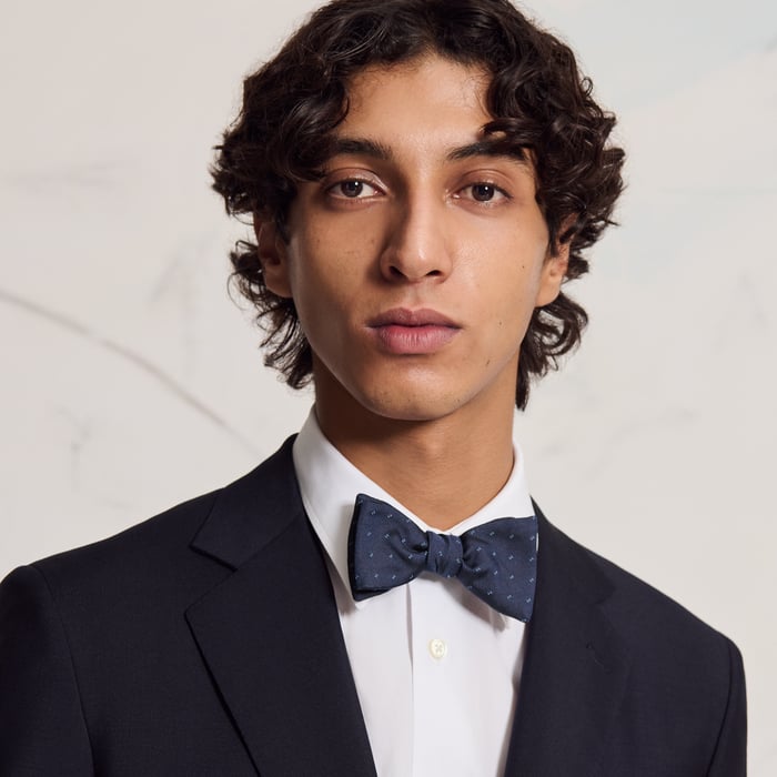 Magnifying H Bow Tie