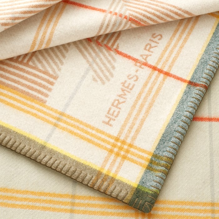 Ambre Curiosites Blanket