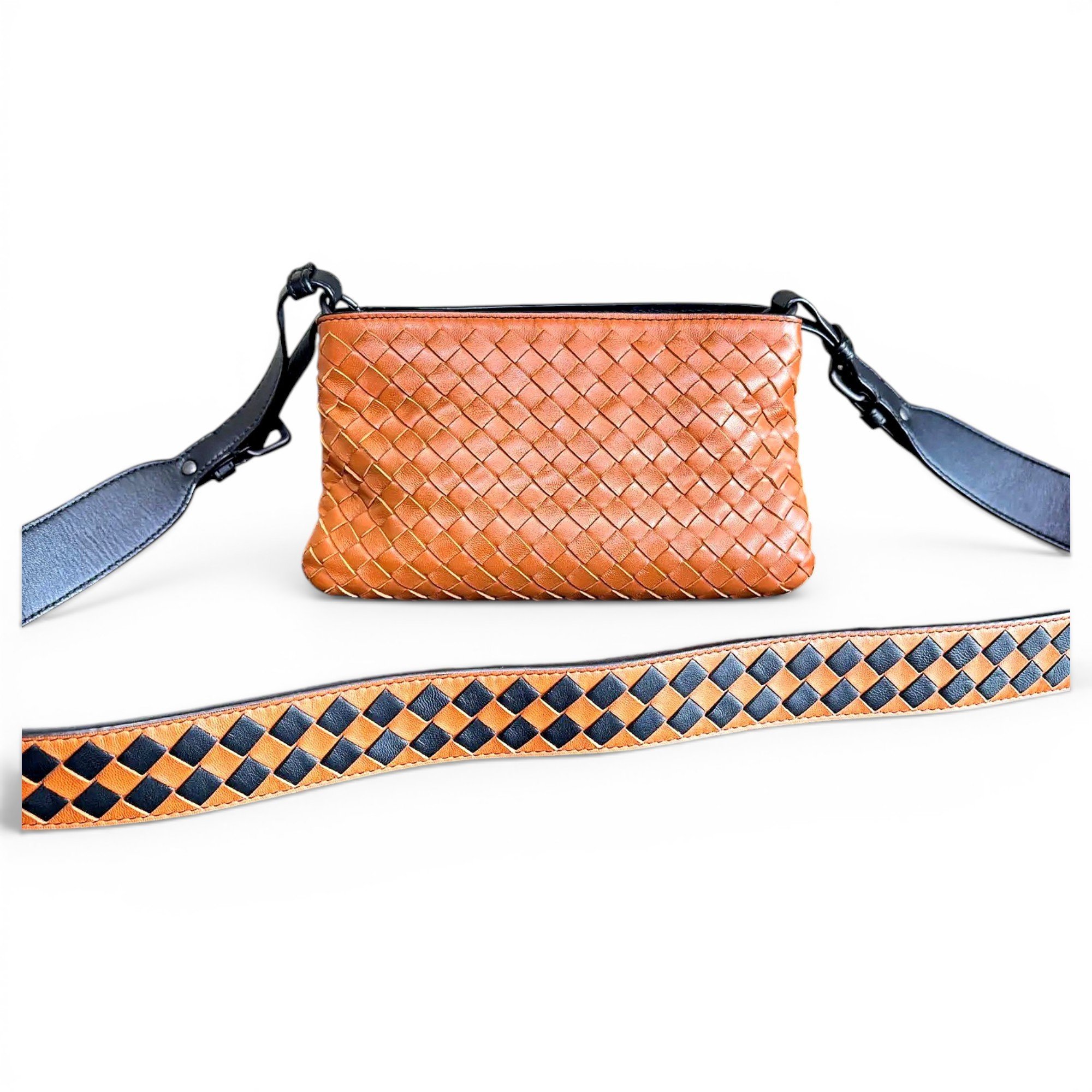 Loop leather handbag