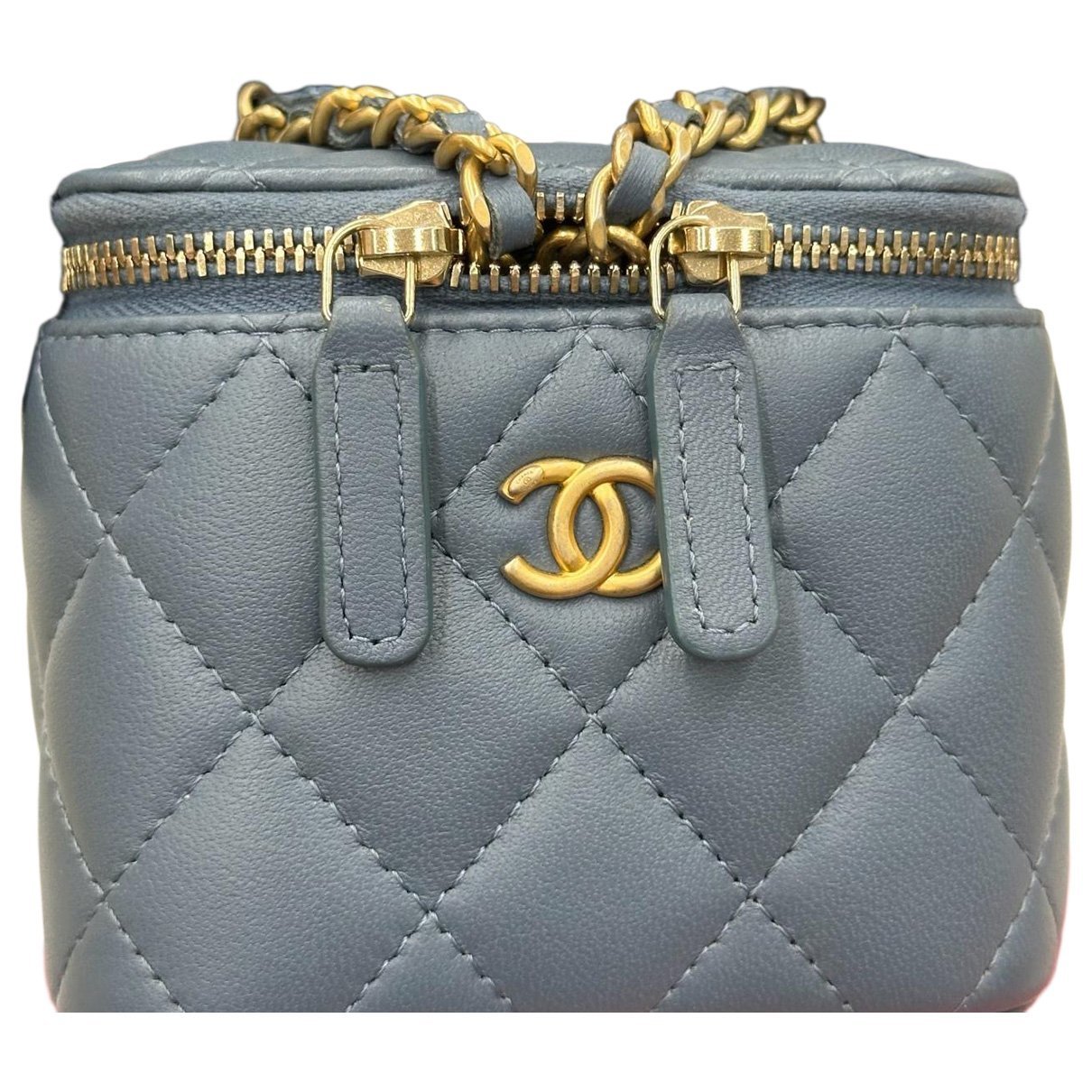 Trendy CC Vanity leather handbag