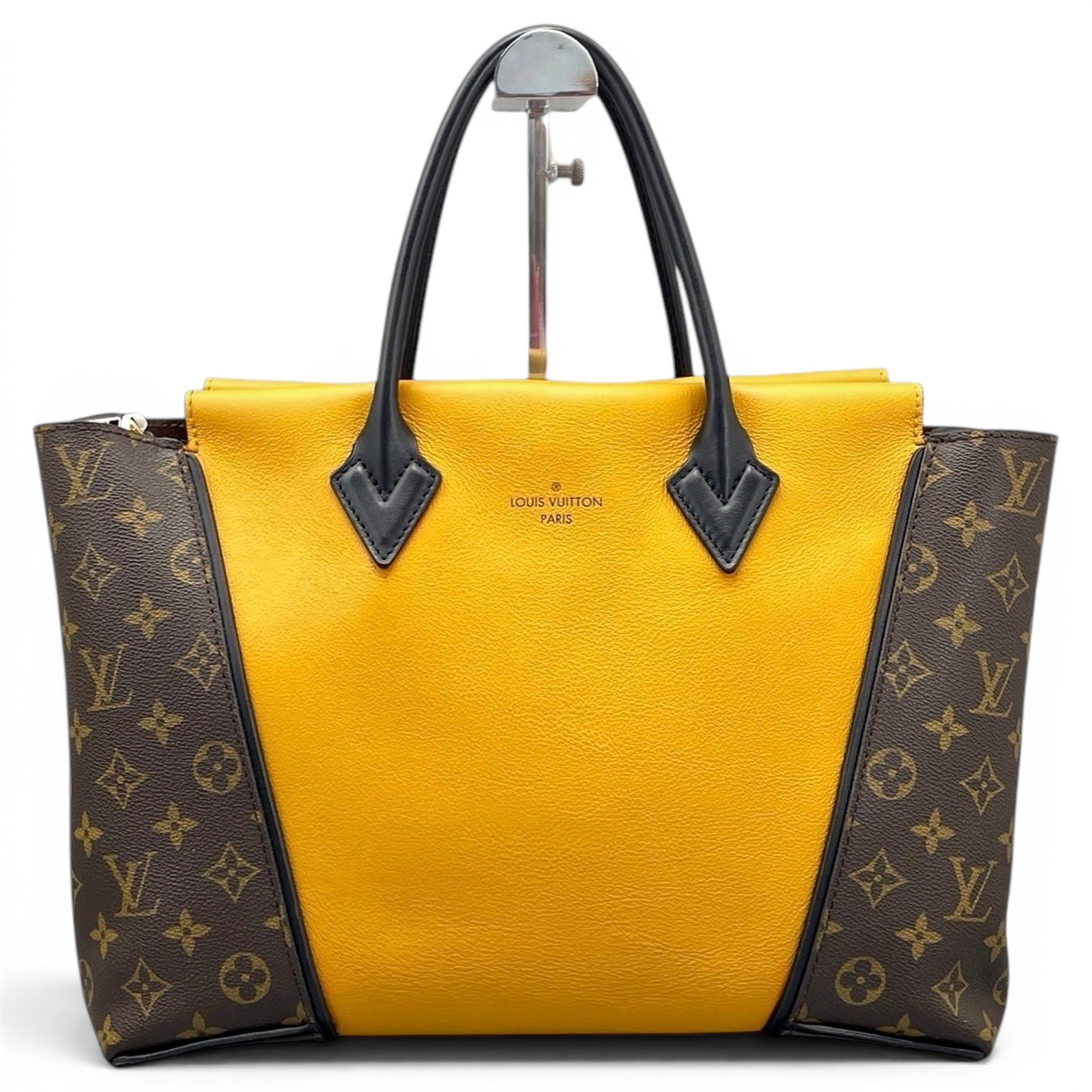 Tote W cloth handbag
