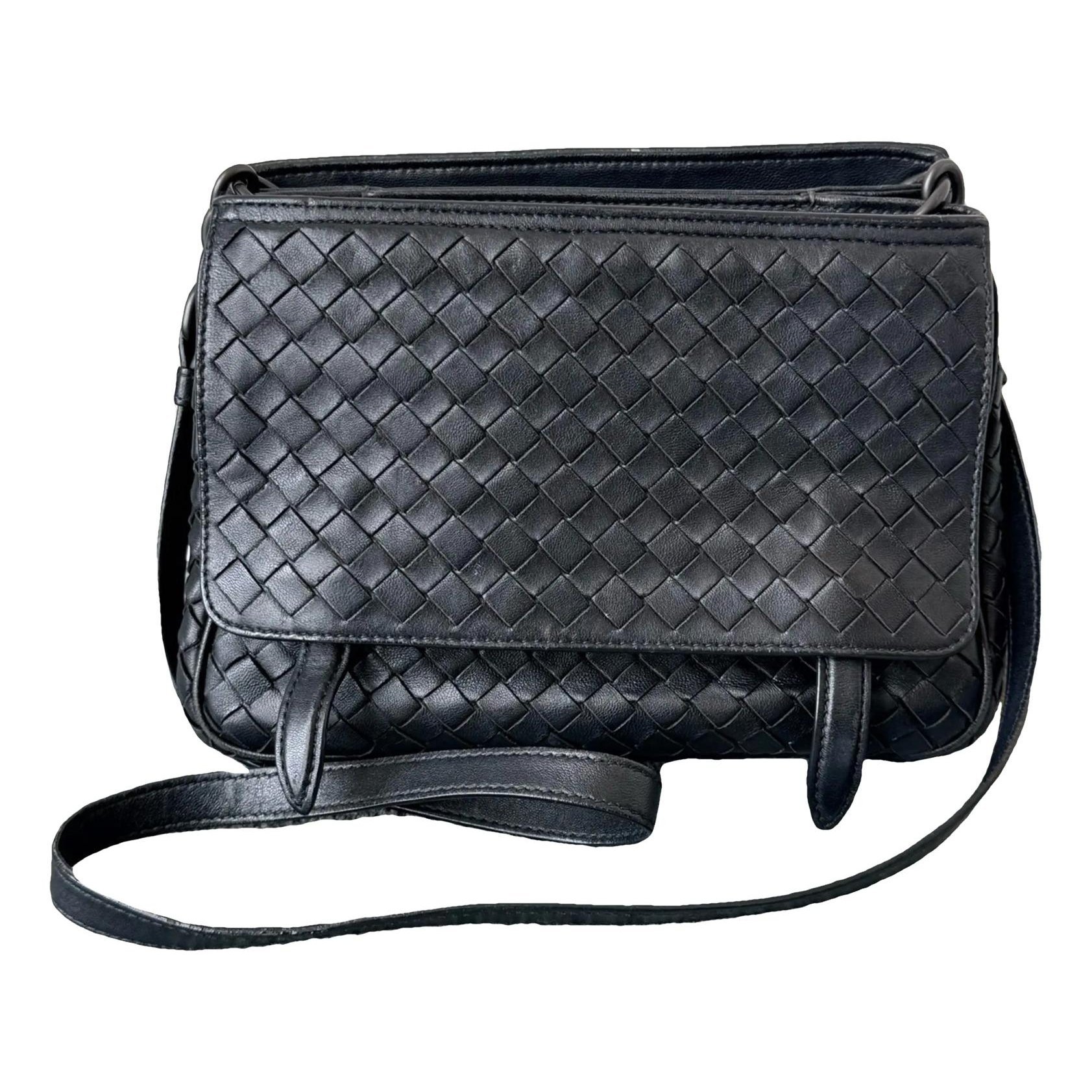 Leather crossbody bag