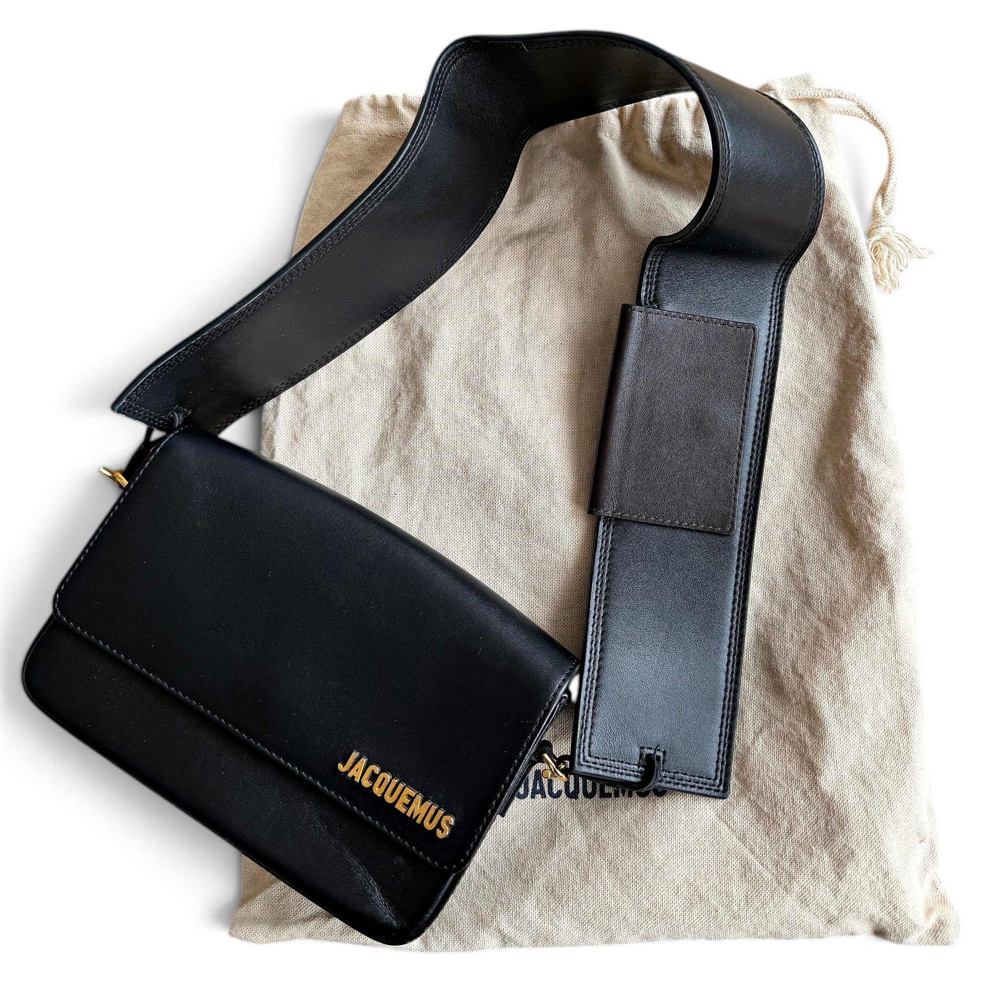 Jacquemus Le Carinu leather handbag