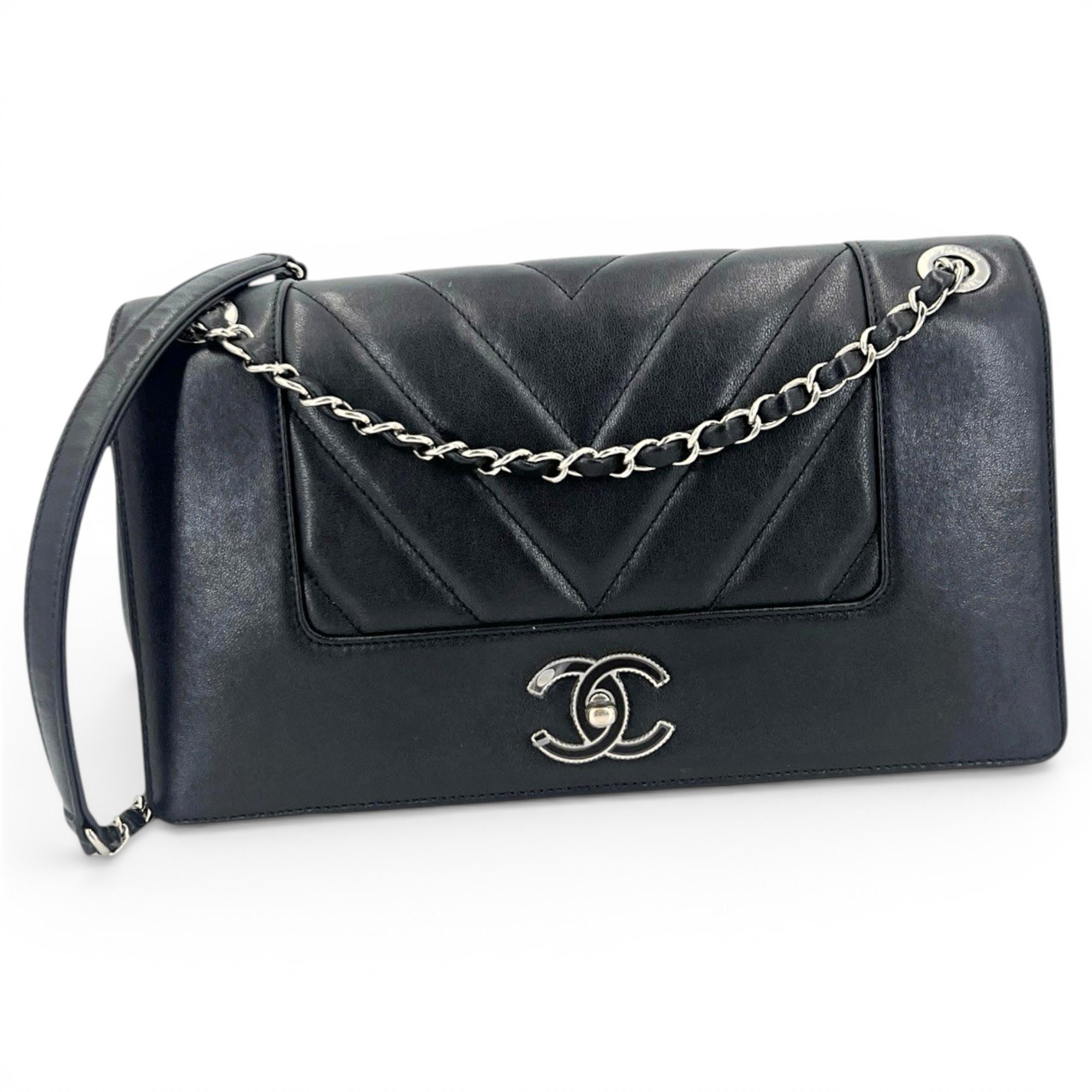 Leather handbag