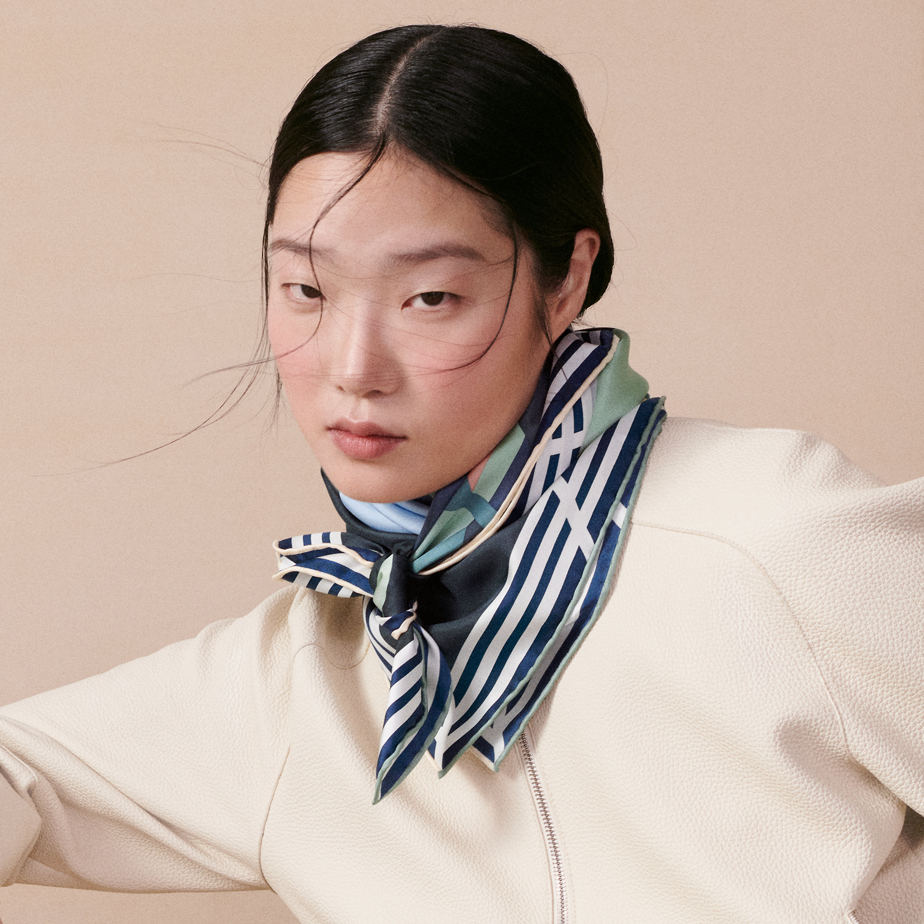 Hermès 18-3-7 scarf 90 Vert Anthracite/Kaki/Orange | BagUSeek