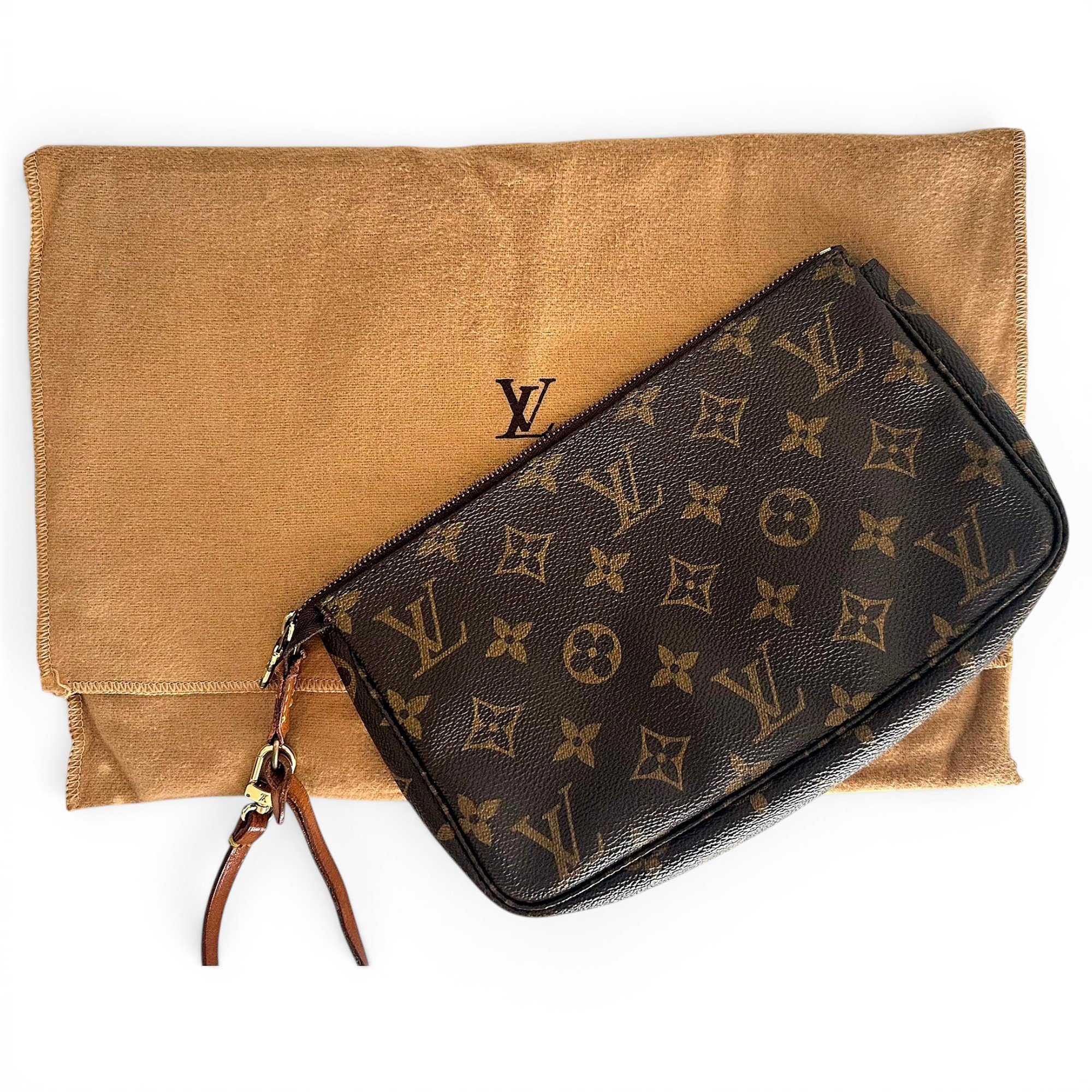 Pochette Accessoire leather handbag