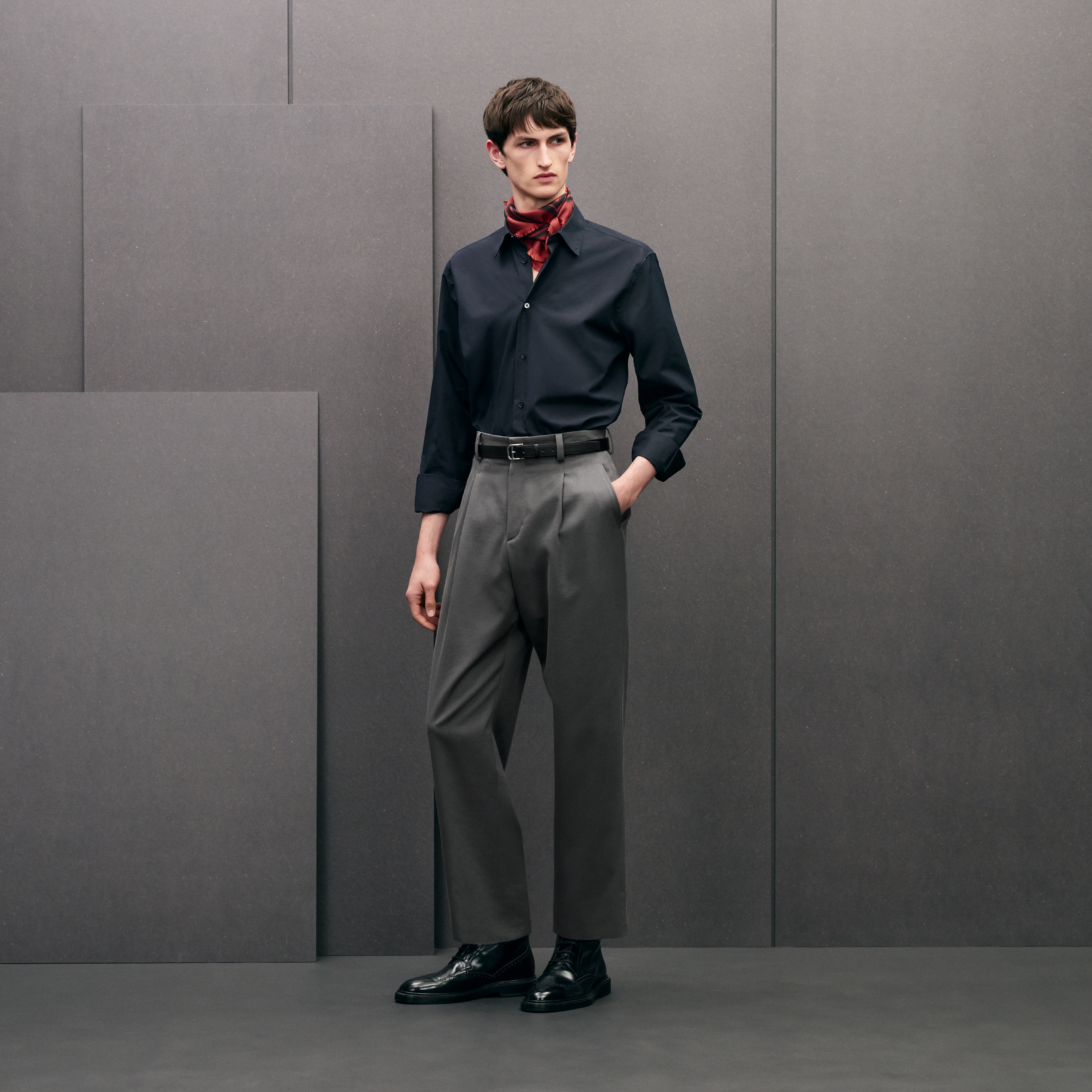 Straight cut shirt with leather detail