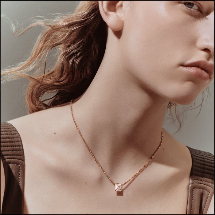 Sans Coloris Hermès Clou d'H Pendant, Medium Model