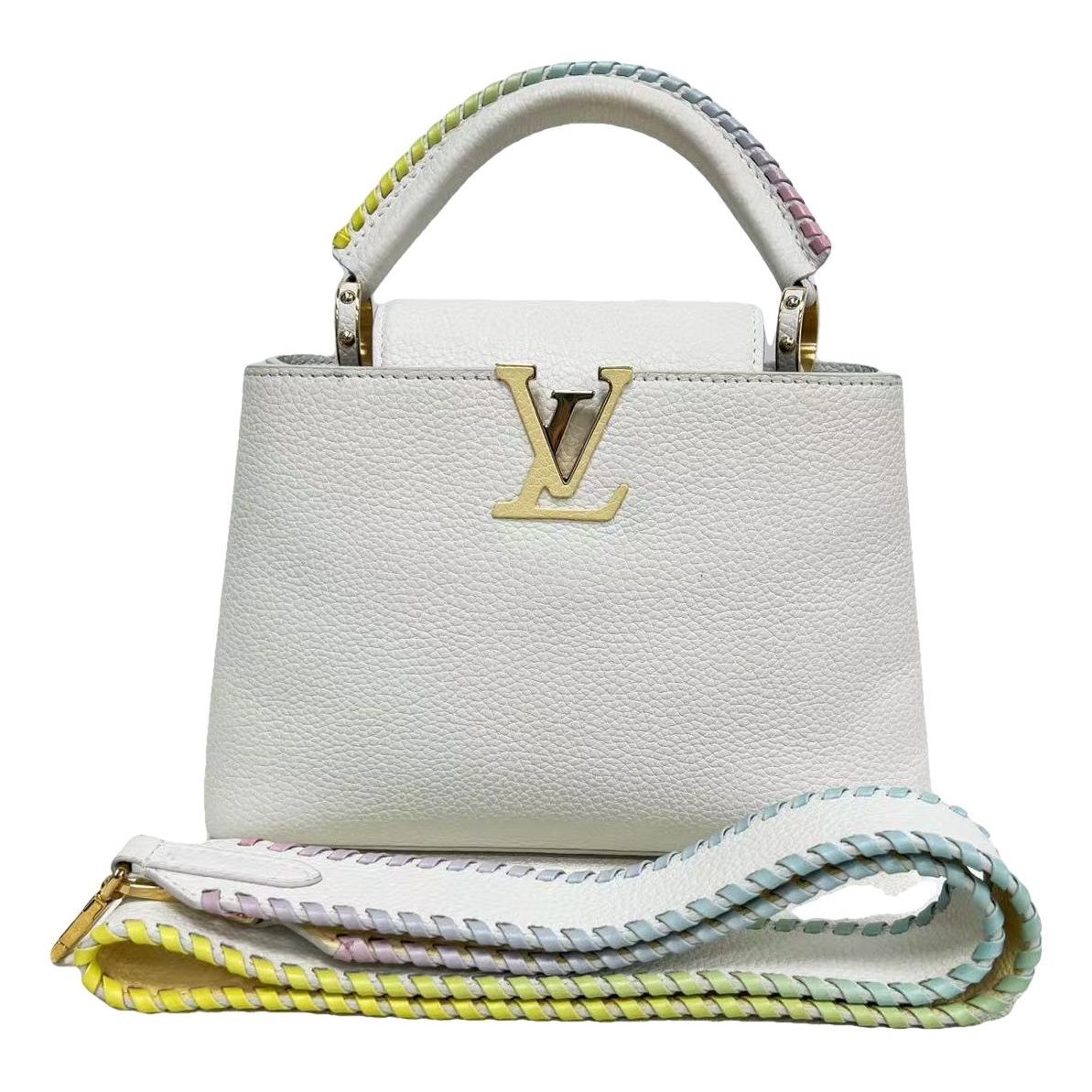 Capucines leather handbag