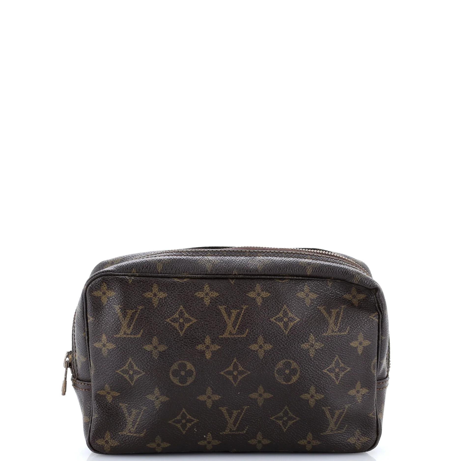 Cloth vanity case