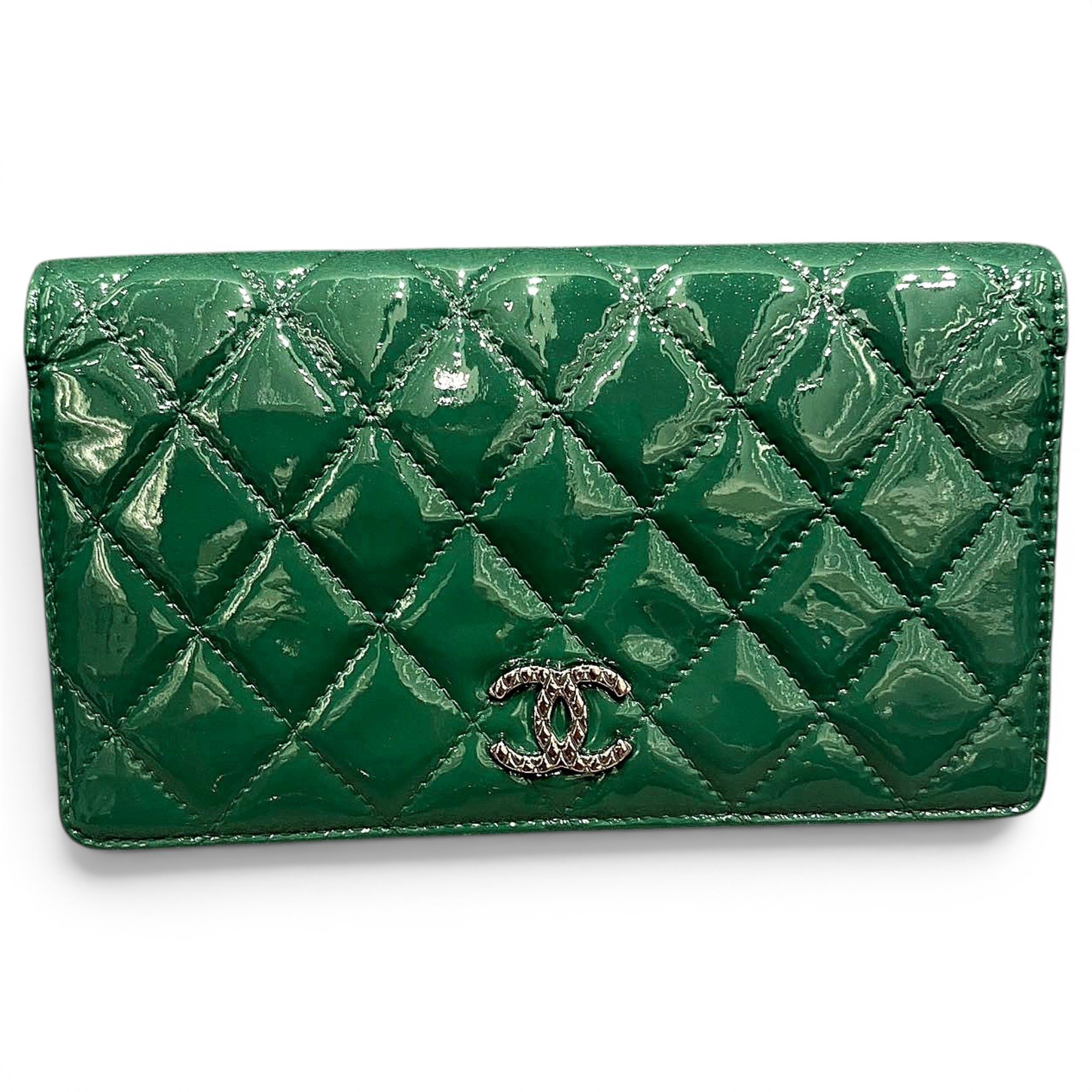 Patent leather clutch bag