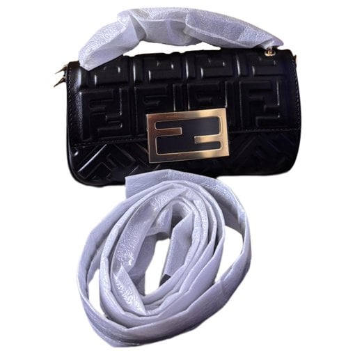 Baguette leather handbag