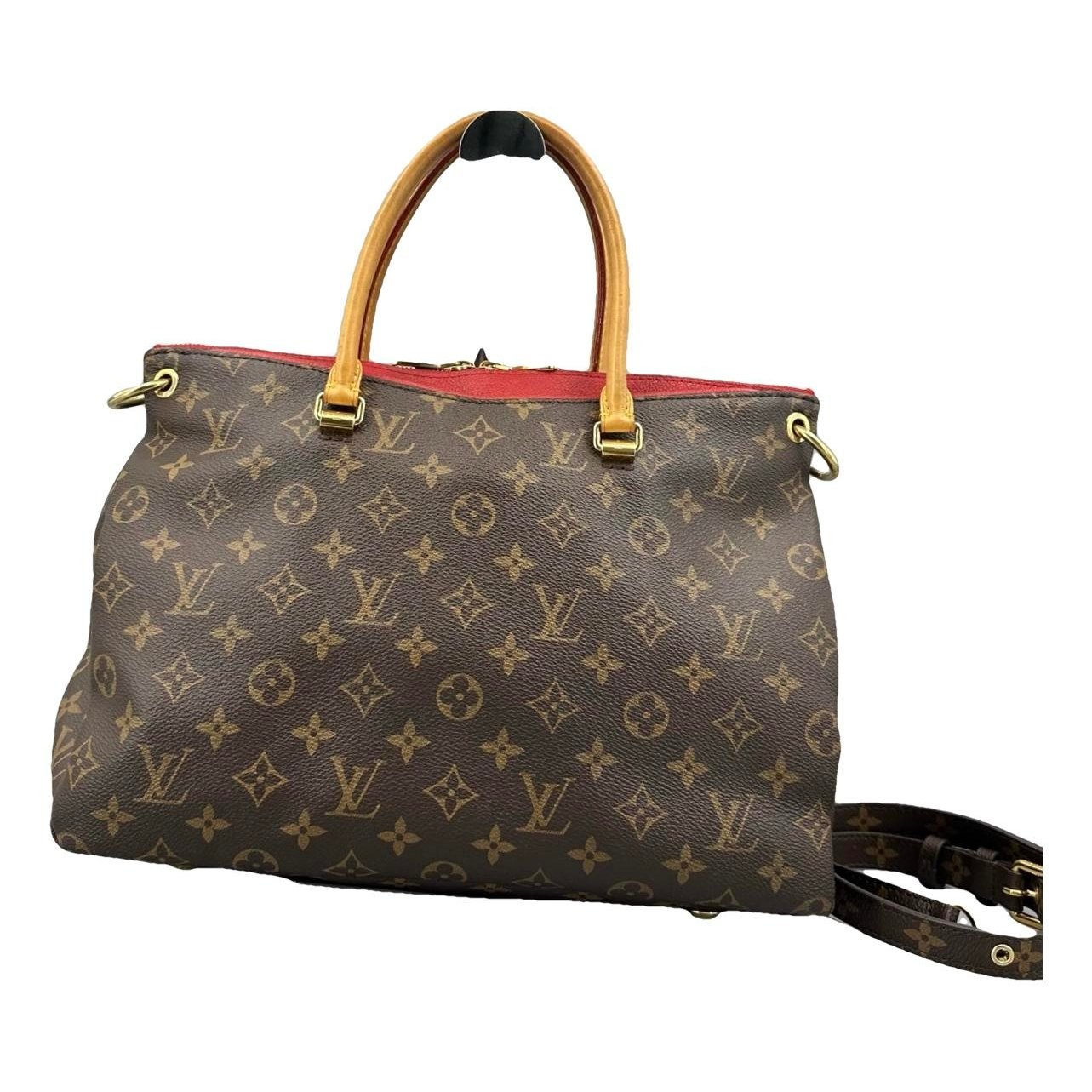 Pallas leather handbag