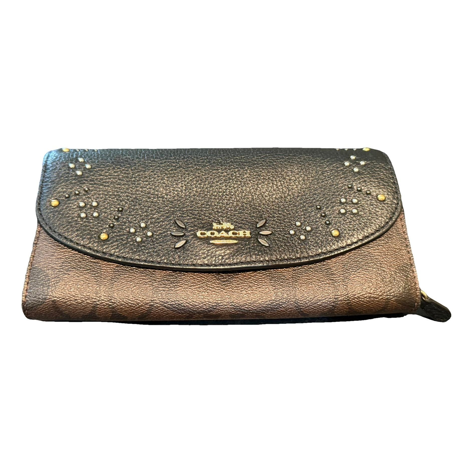 Leather clutch bag