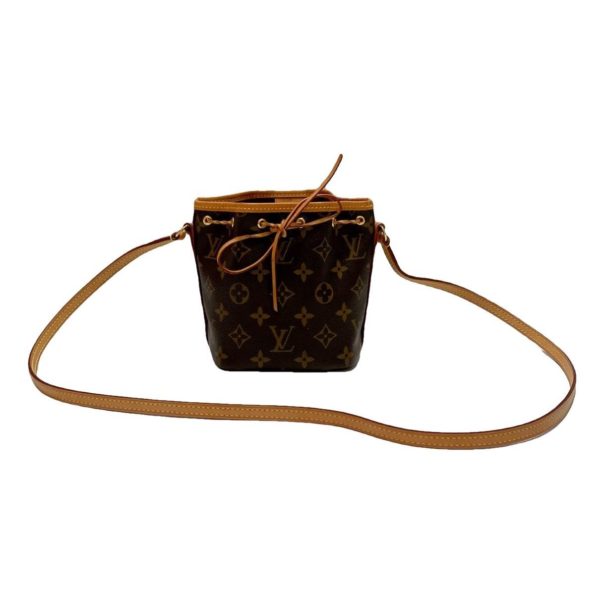 Nano Noé leather handbag
