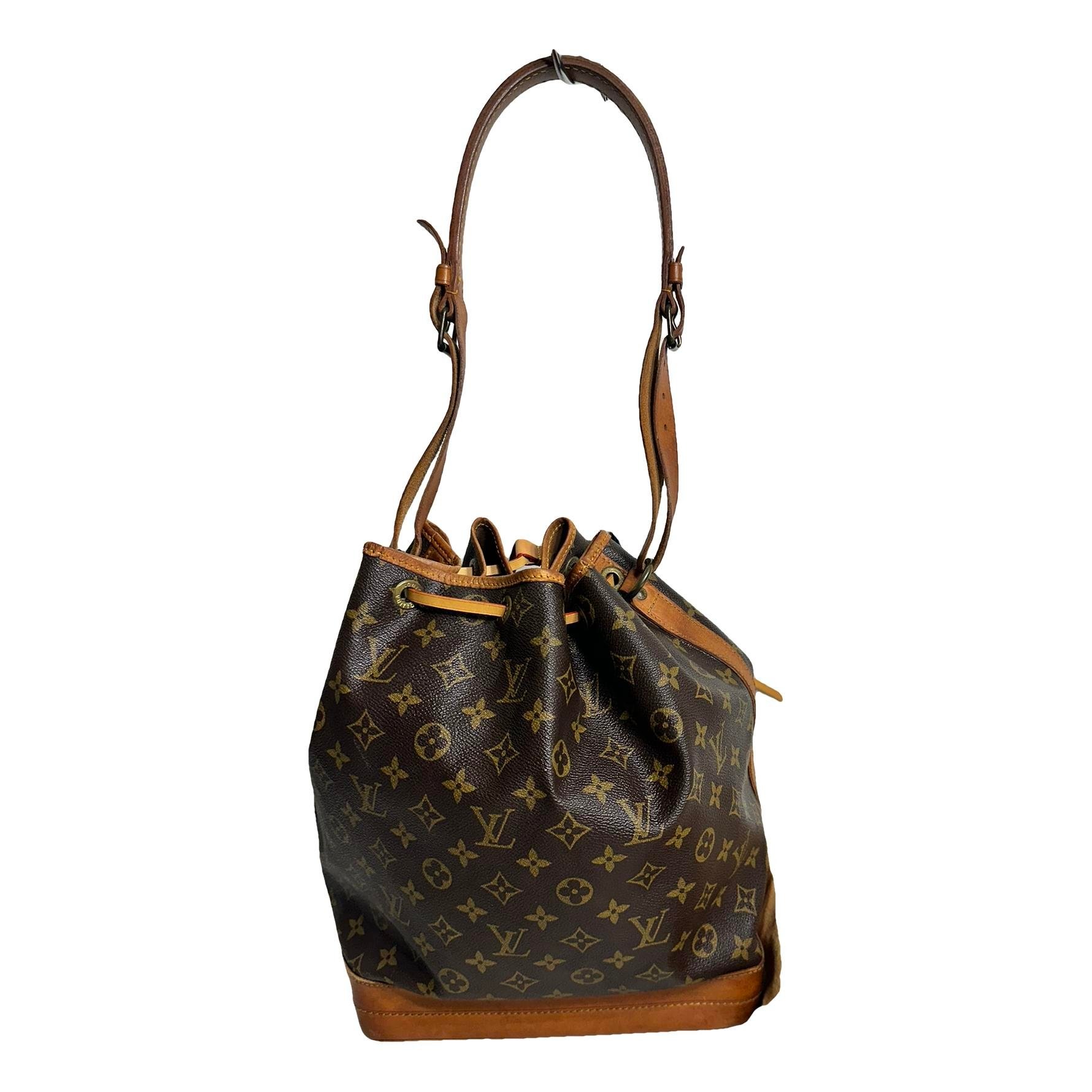 Noé leather handbag