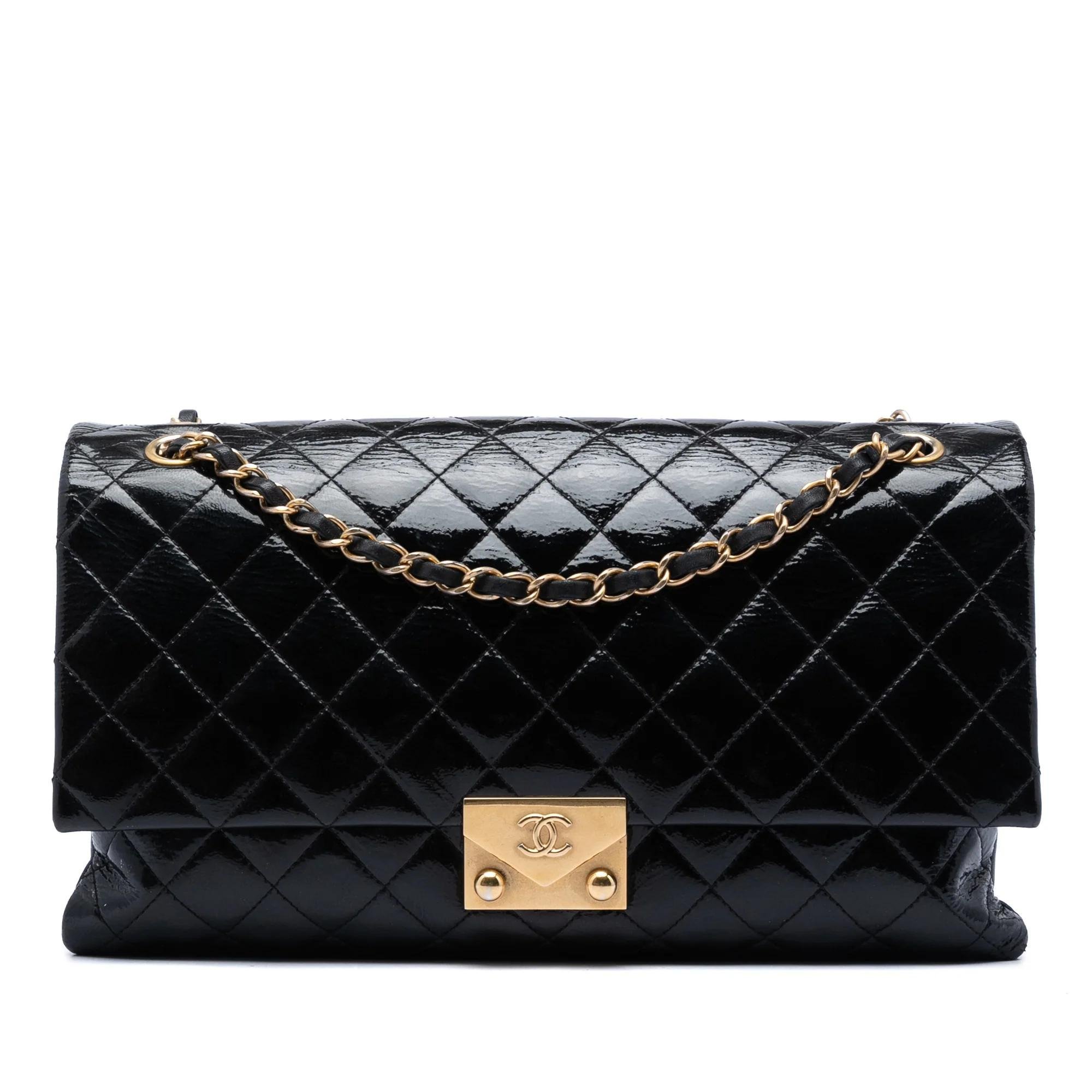 Timeless/Classique patent leather handbag