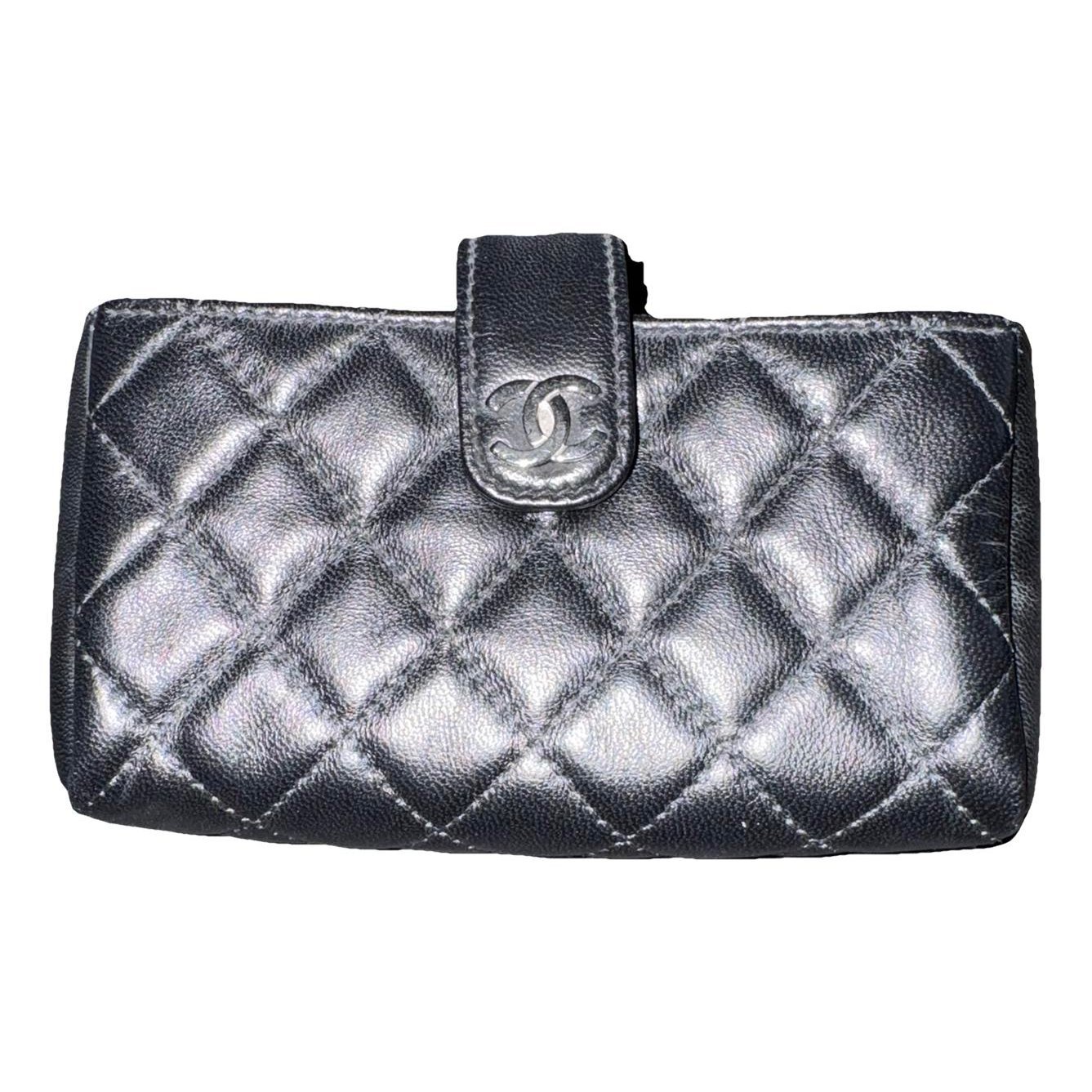 Leather clutch bag