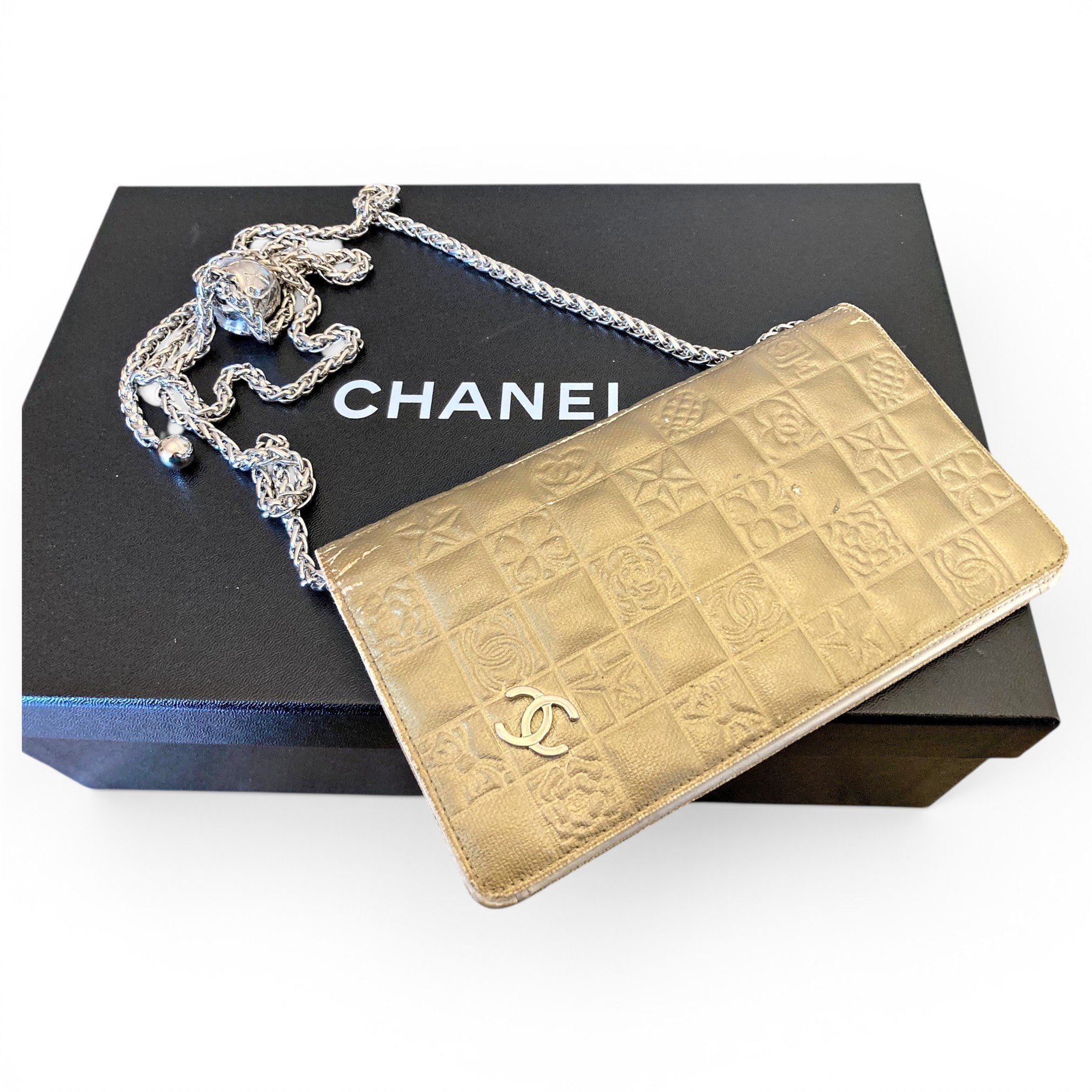 Chanel Leather handbag