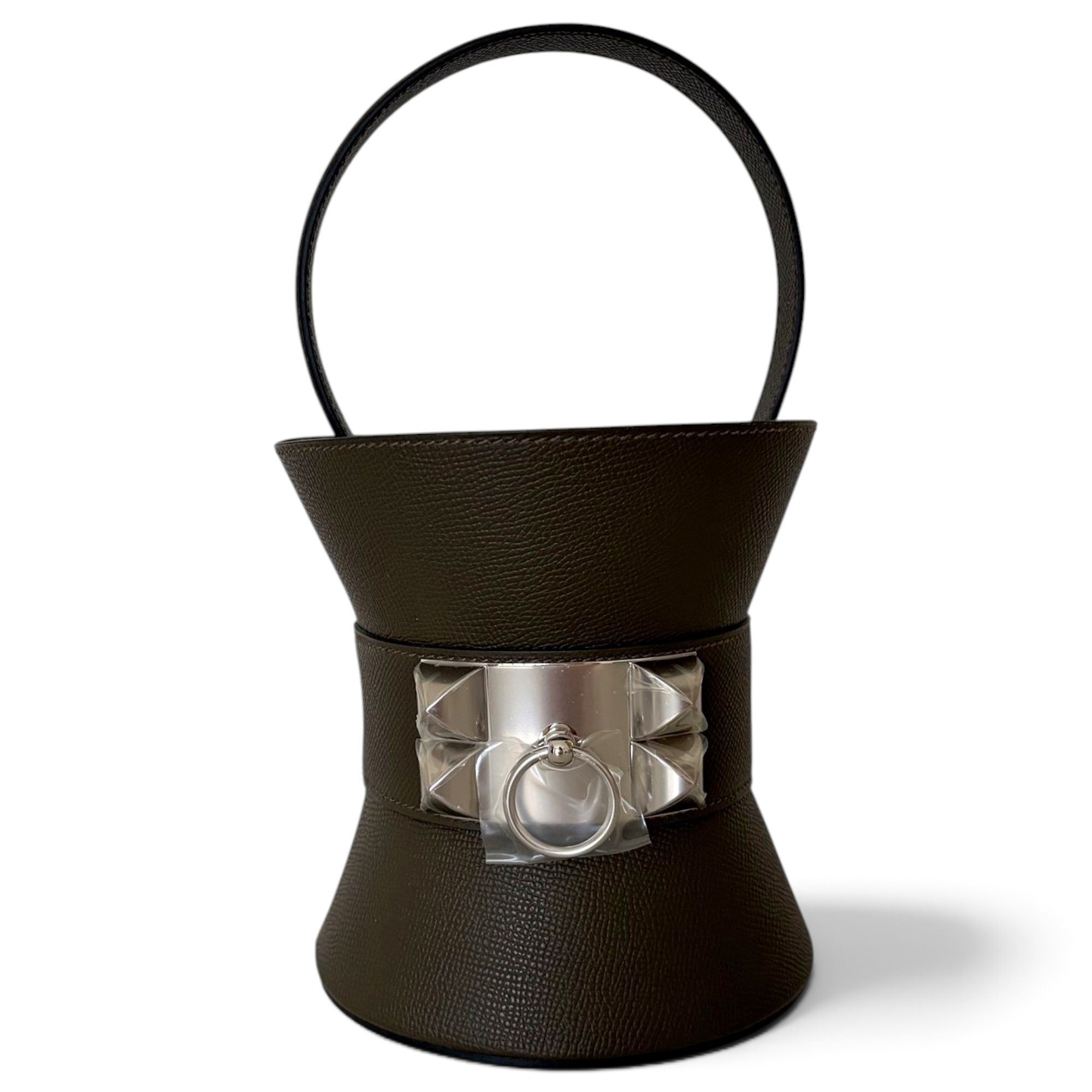 Médor leather handbag