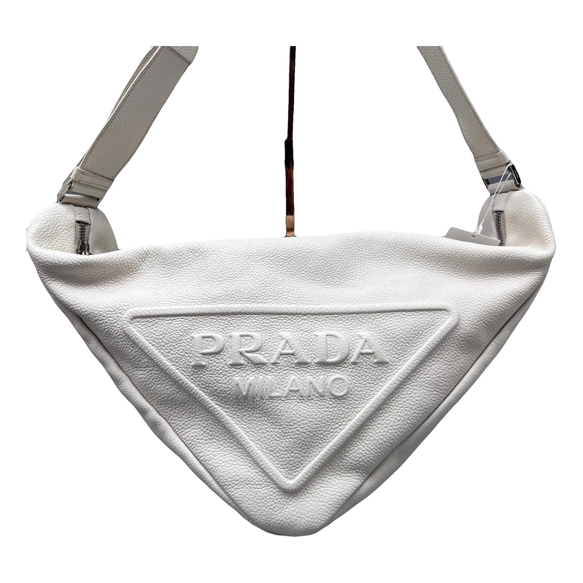 Triangle leather handbag