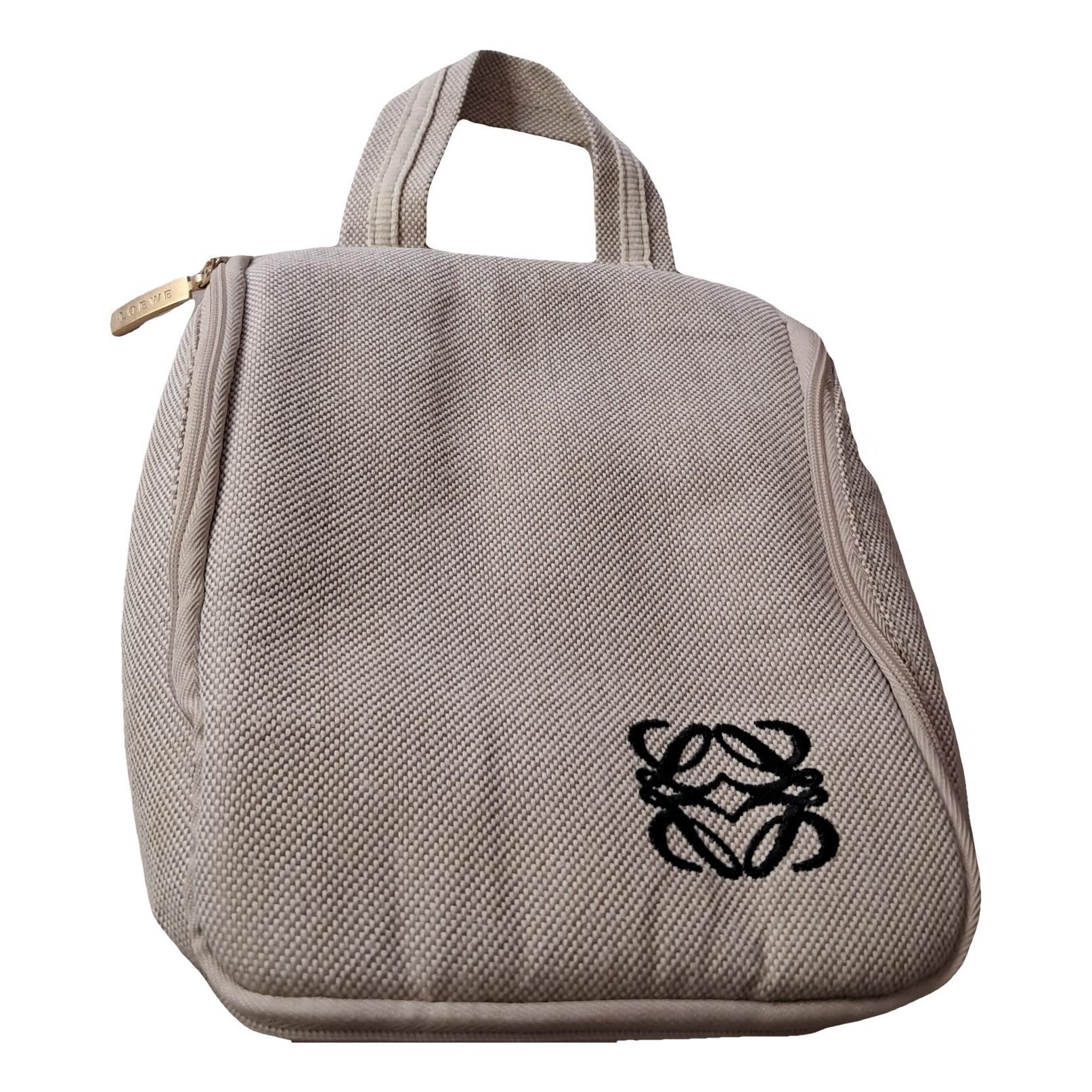 Cloth vanity case