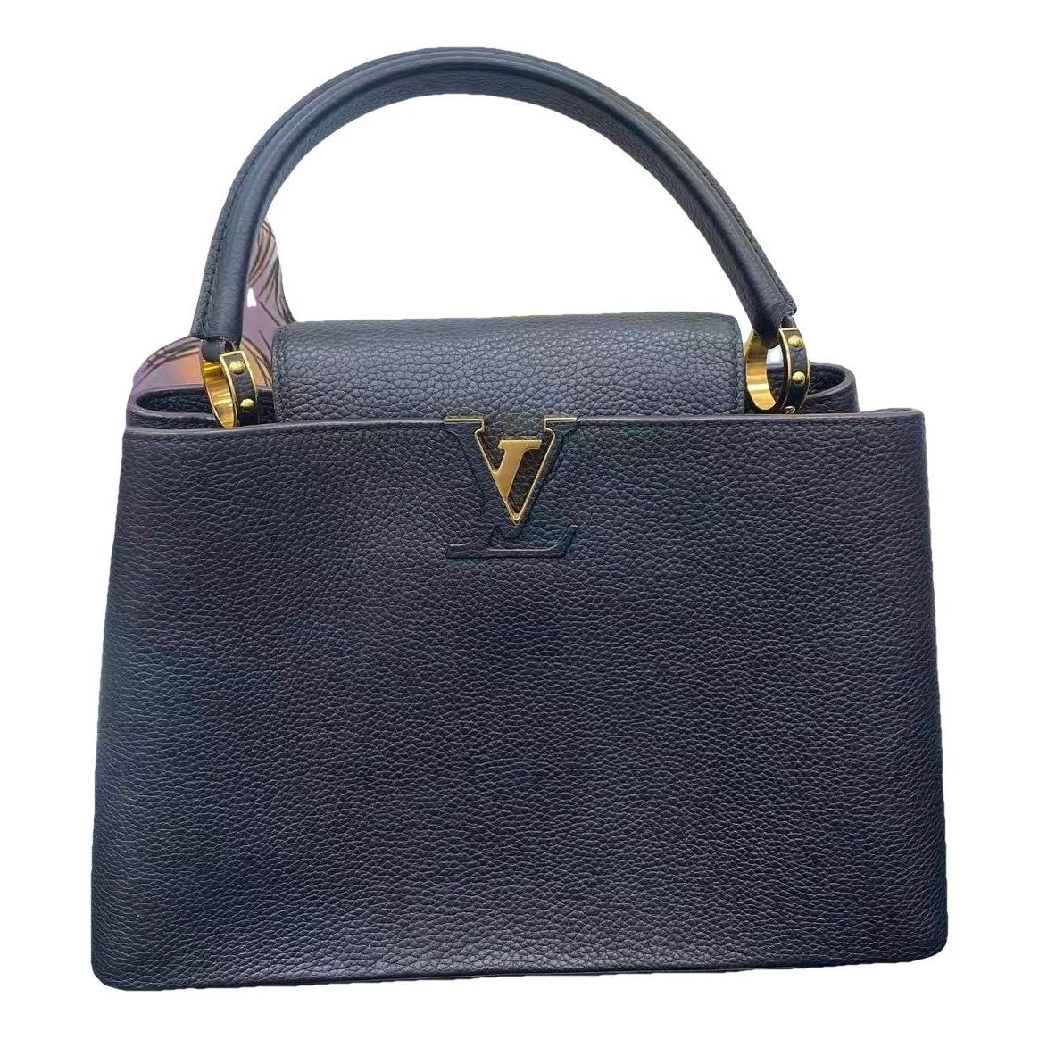 Capucines leather handbag