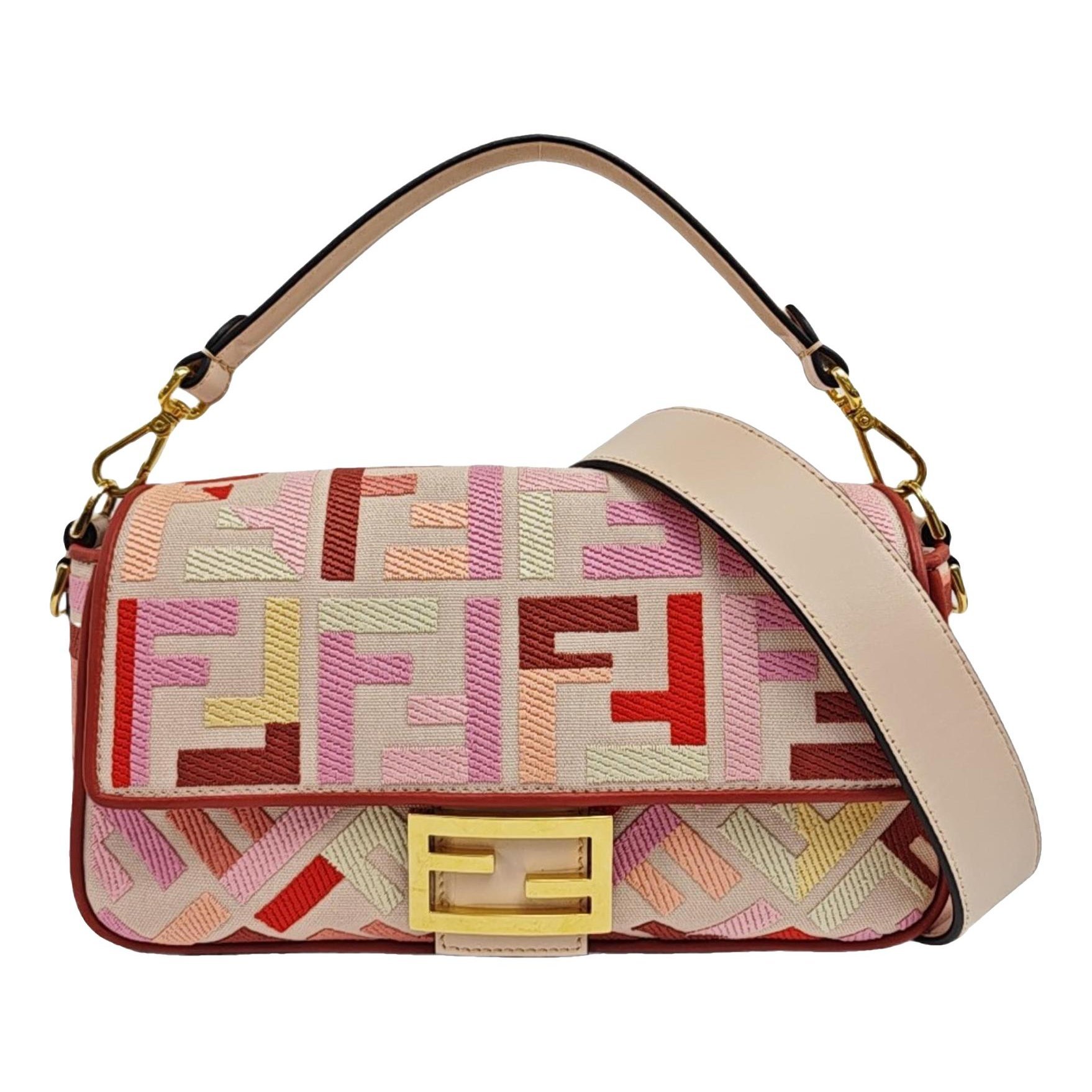 Baguette cloth handbag