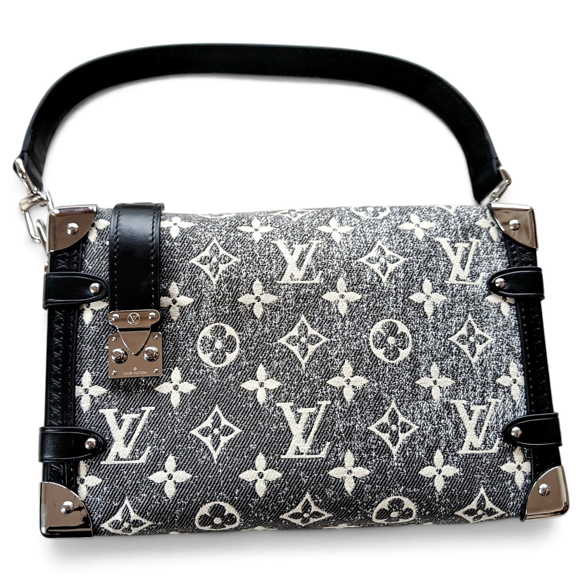 Side Trunk crossbody bag