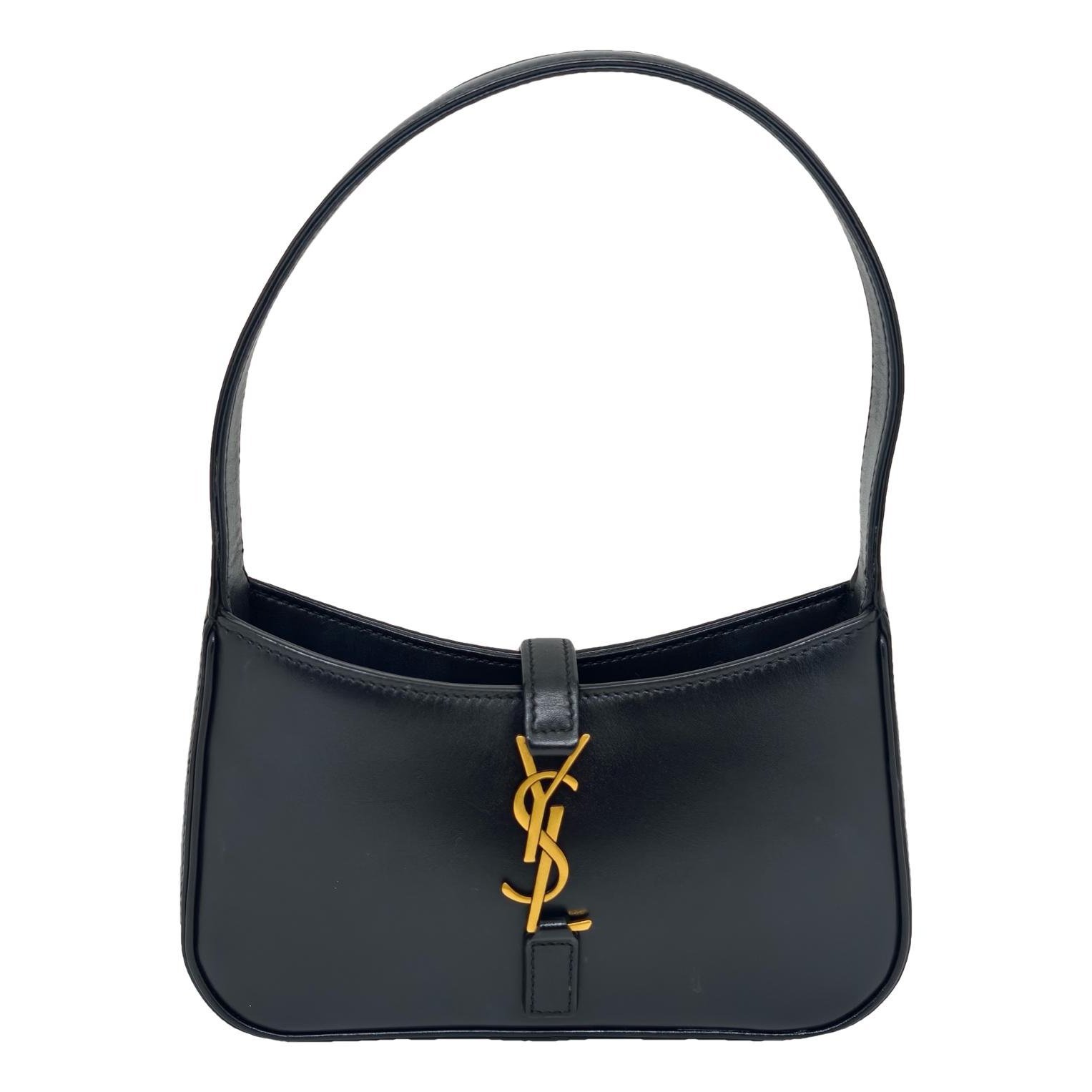 Le 5 à 7 leather handbag