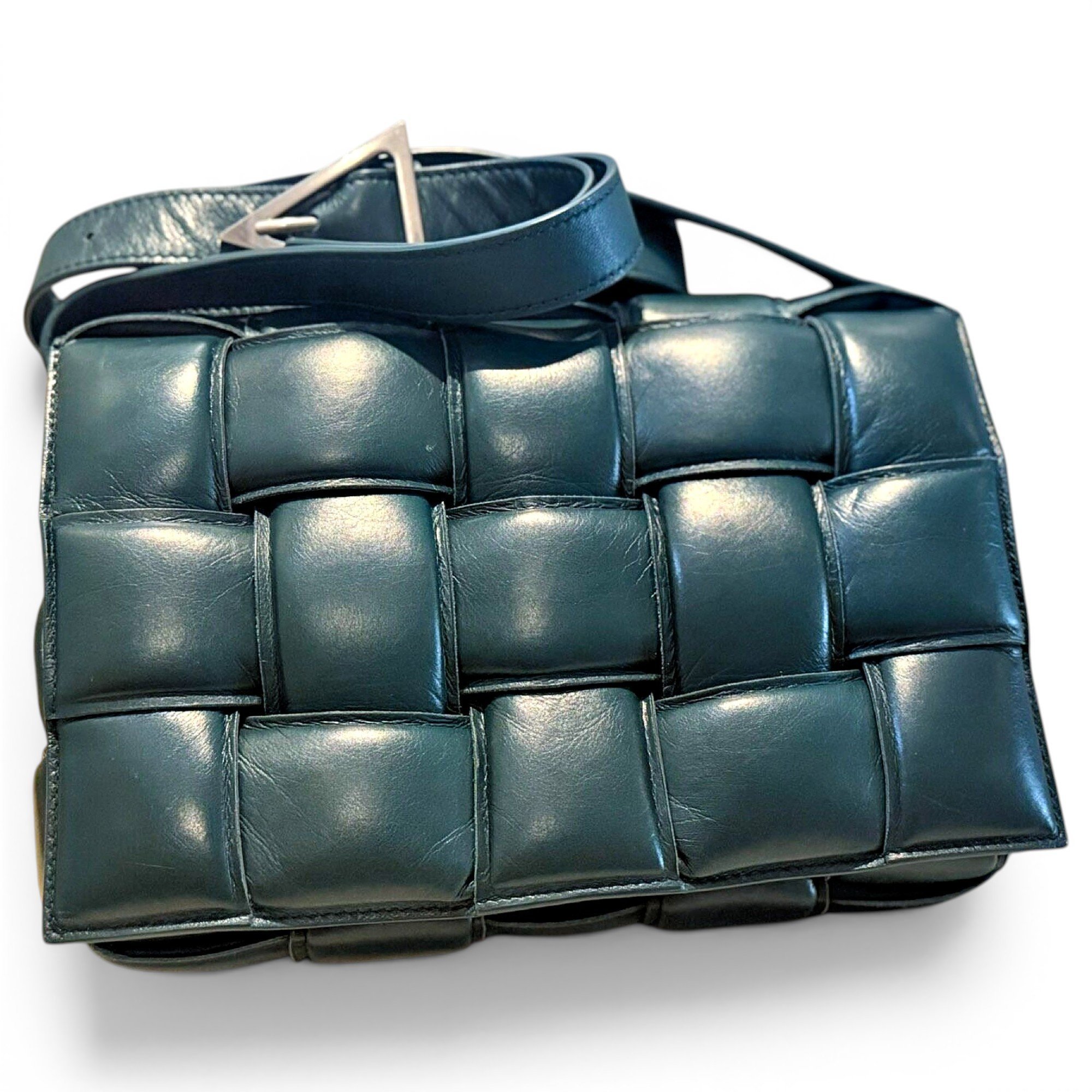 Chain Cassette leather crossbody bag