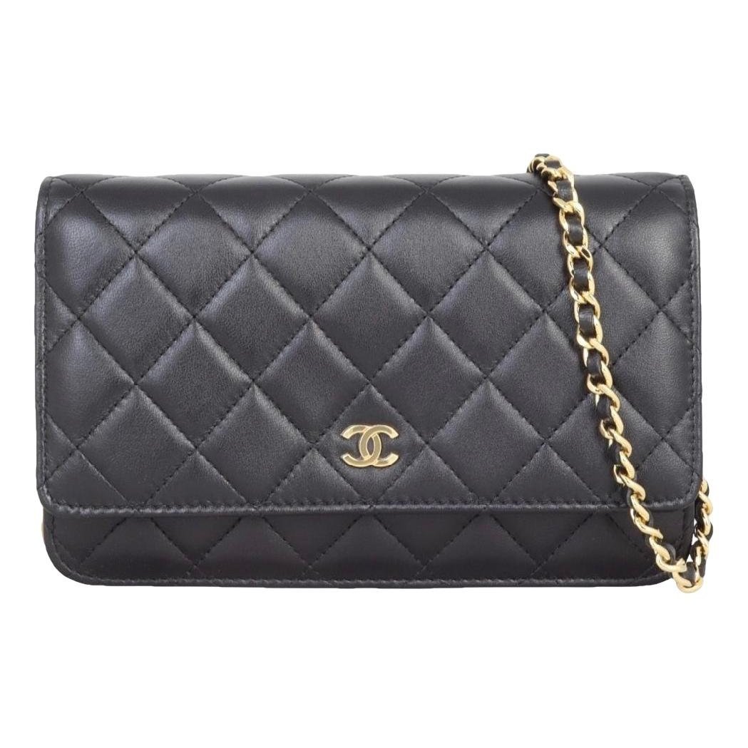 Wallet On Chain Timeless/Classique leather crossbody bag