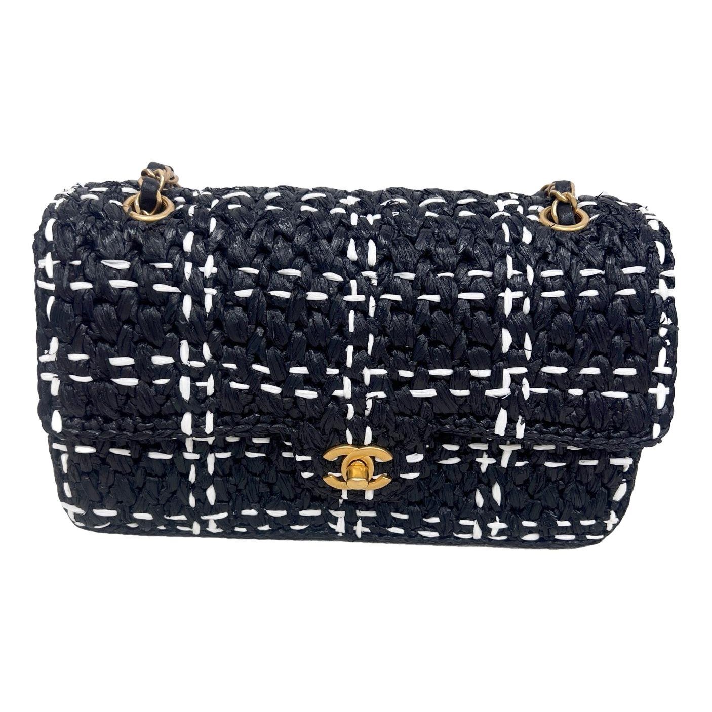 Timeless/Classique leather crossbody bag