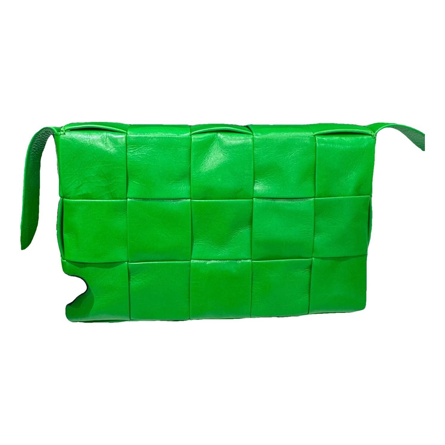 Cassette leather handbag