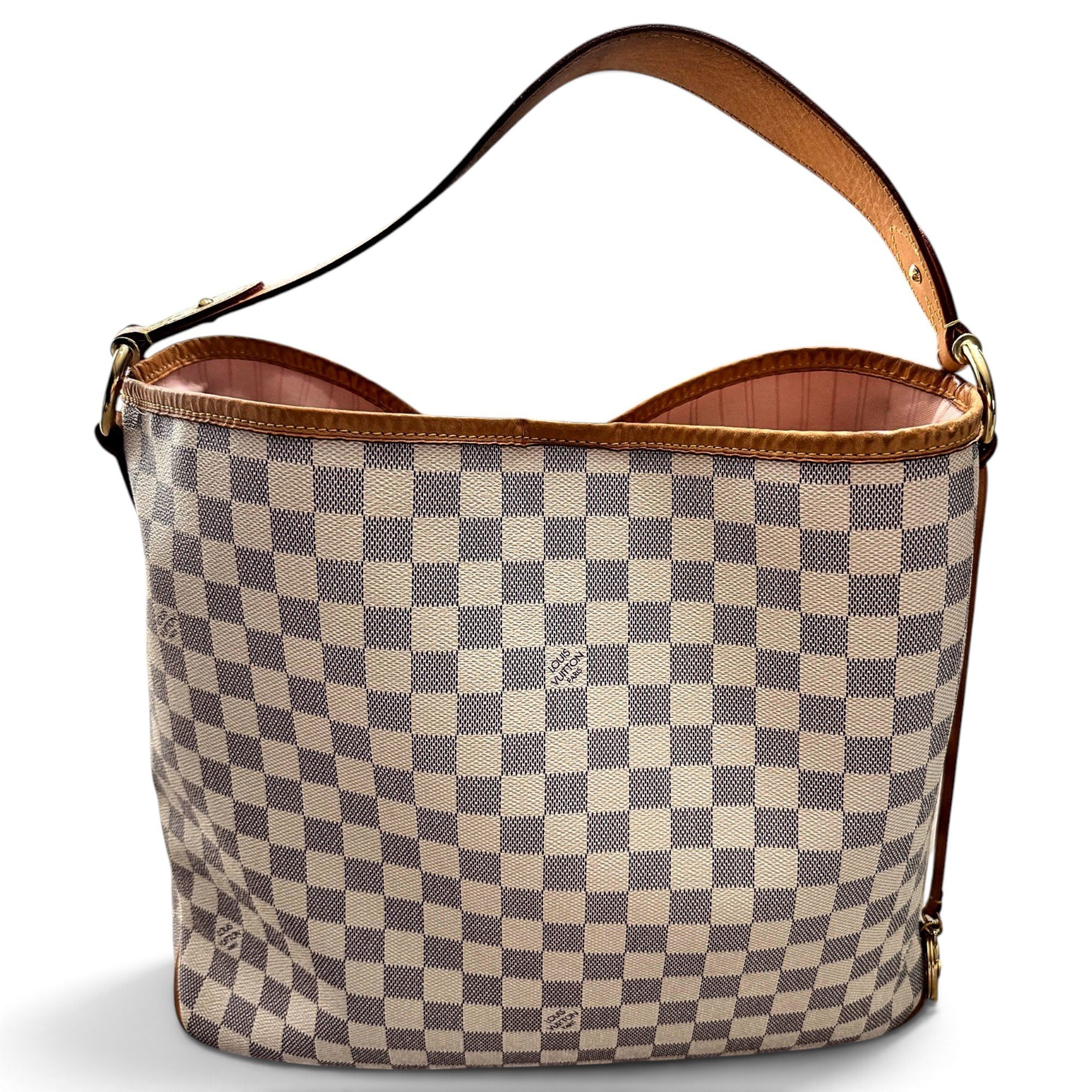 Delightful leather handbag