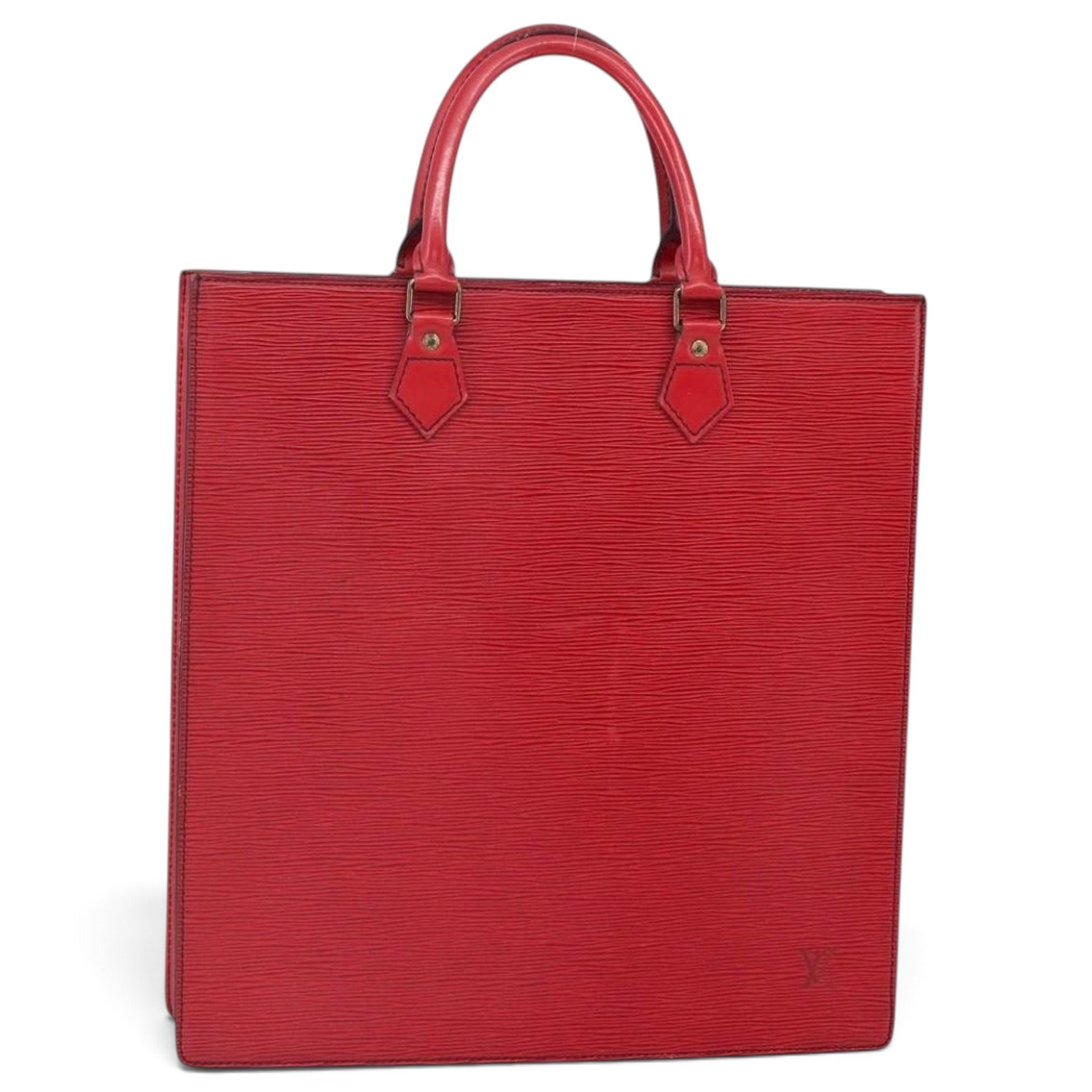 Plat leather handbag