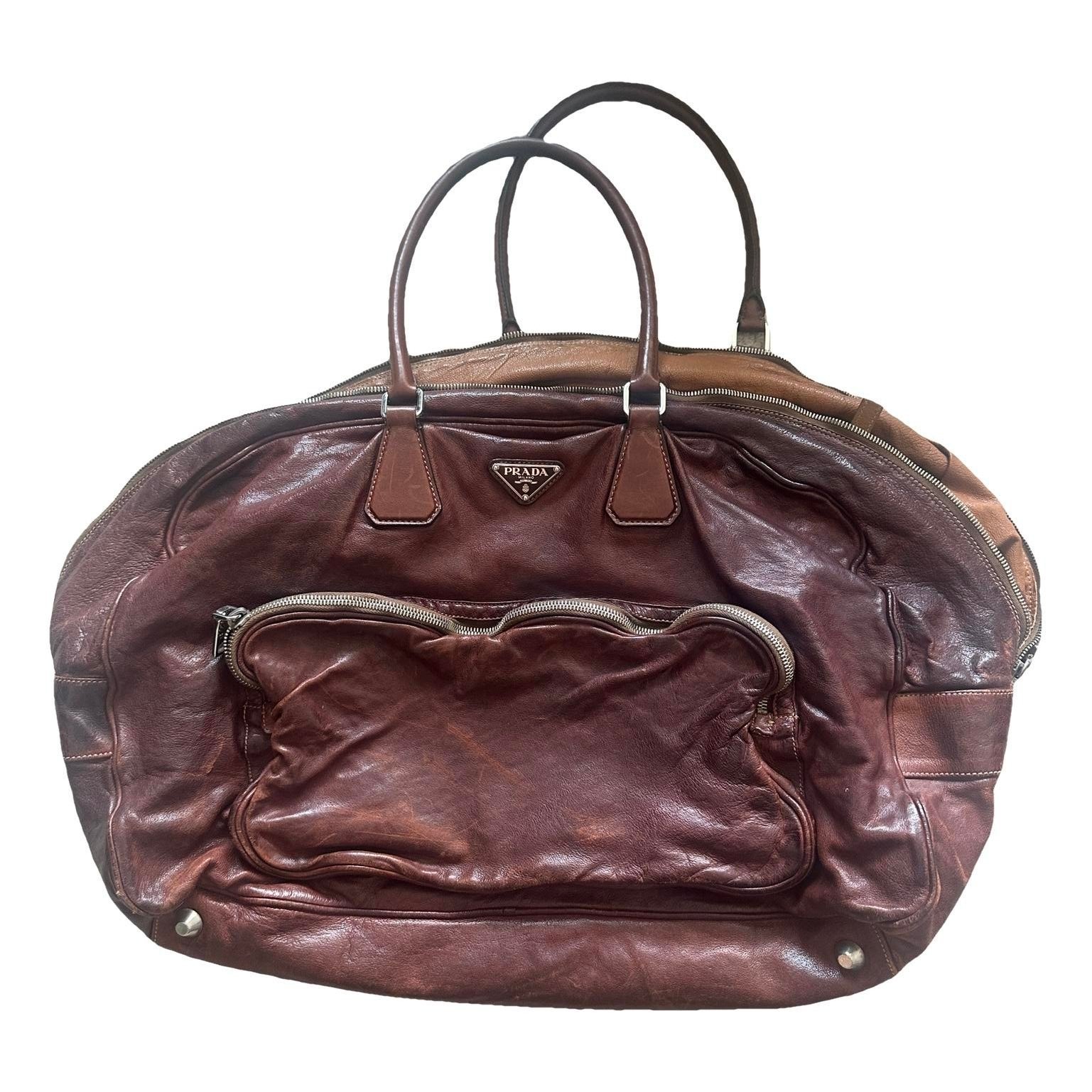 Leather travel bag