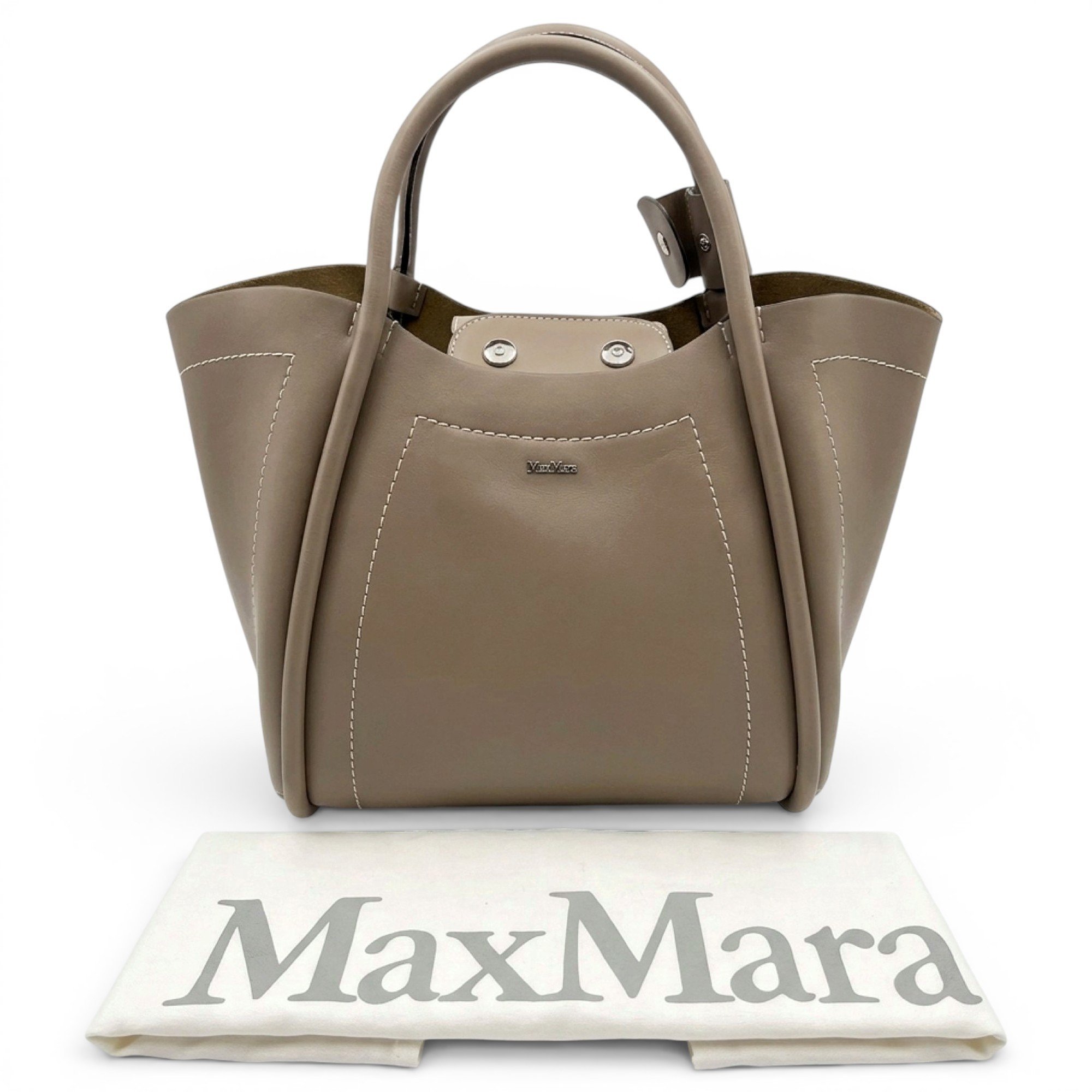 Marine leather bag