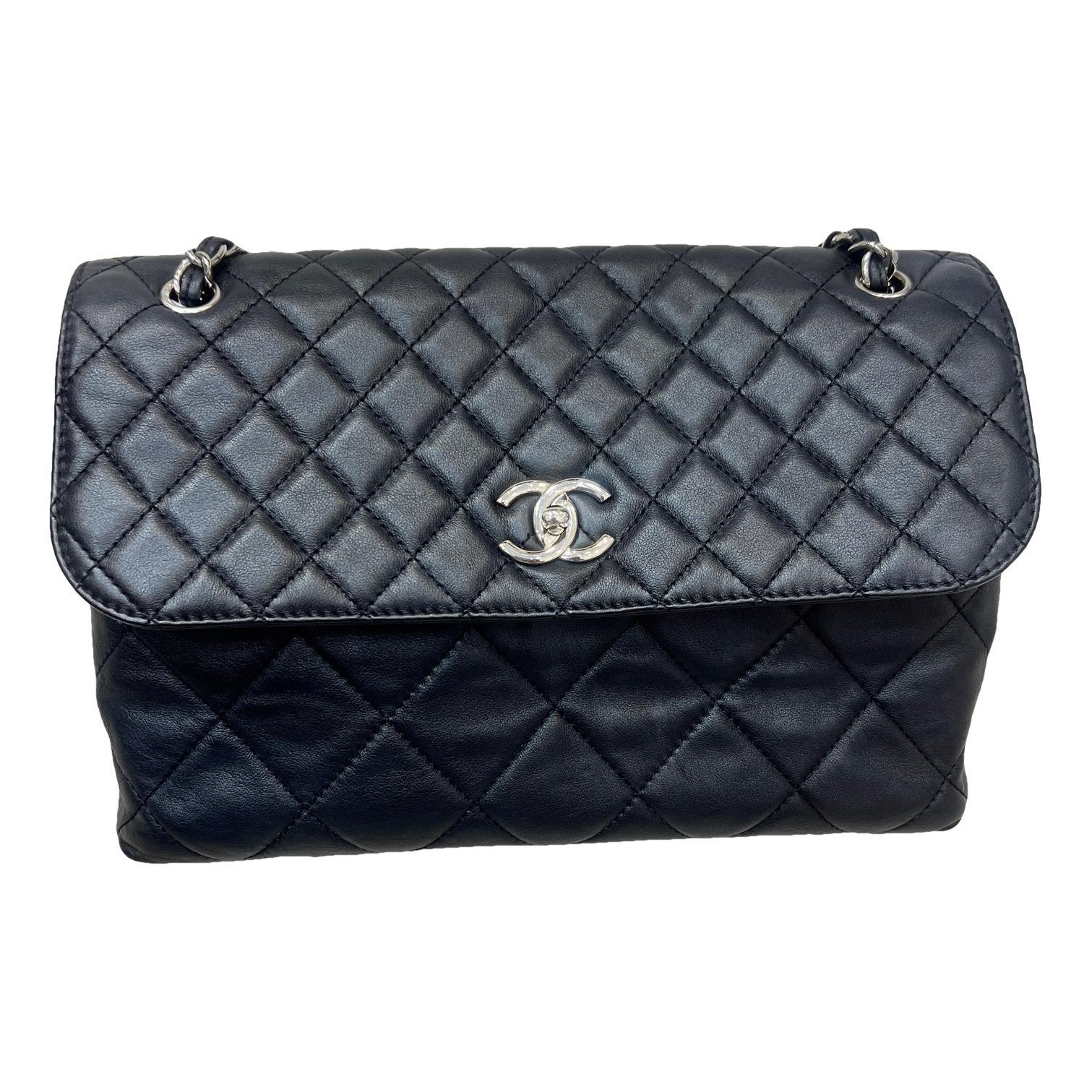 Timeless/Classique leather handbag