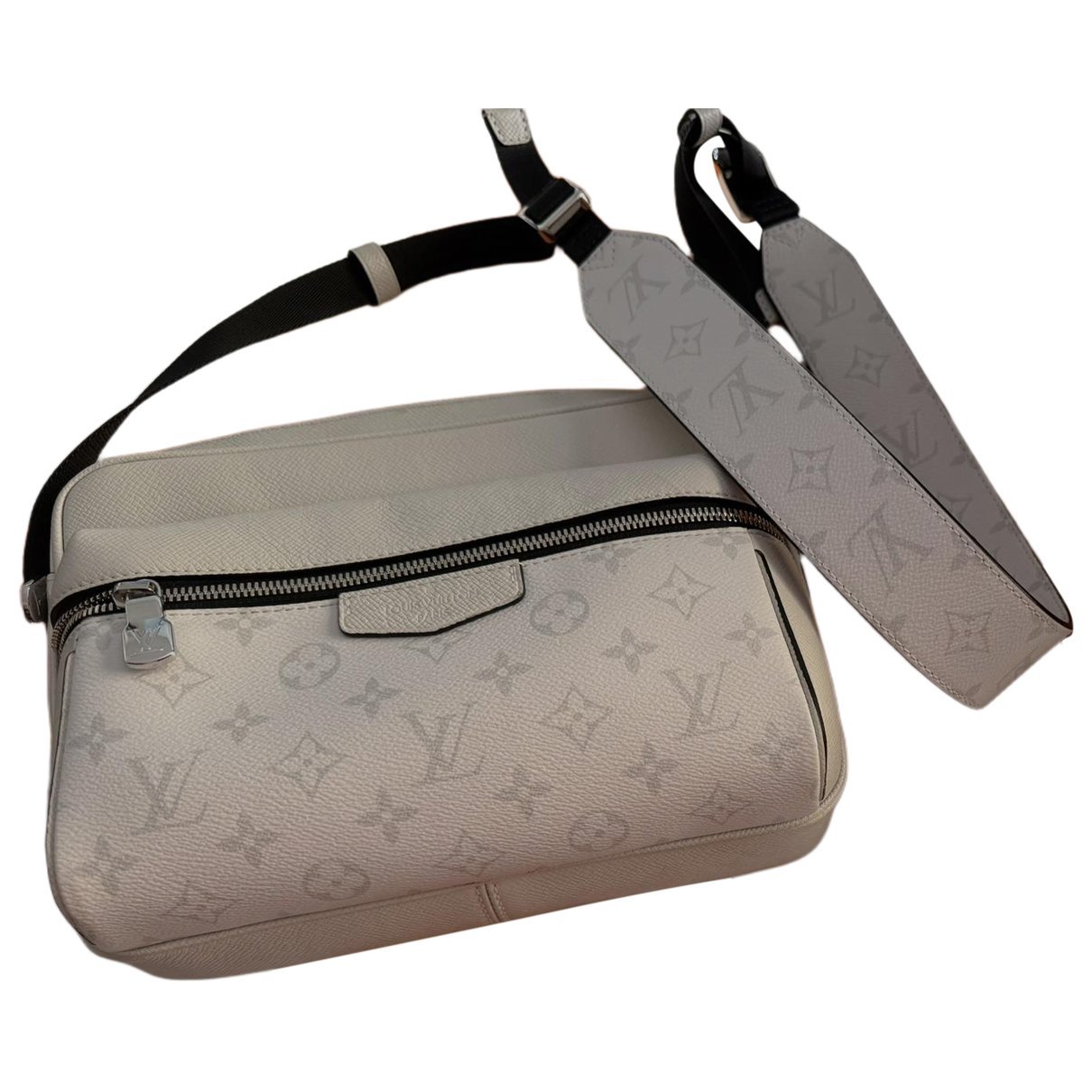 Leather clutch bag