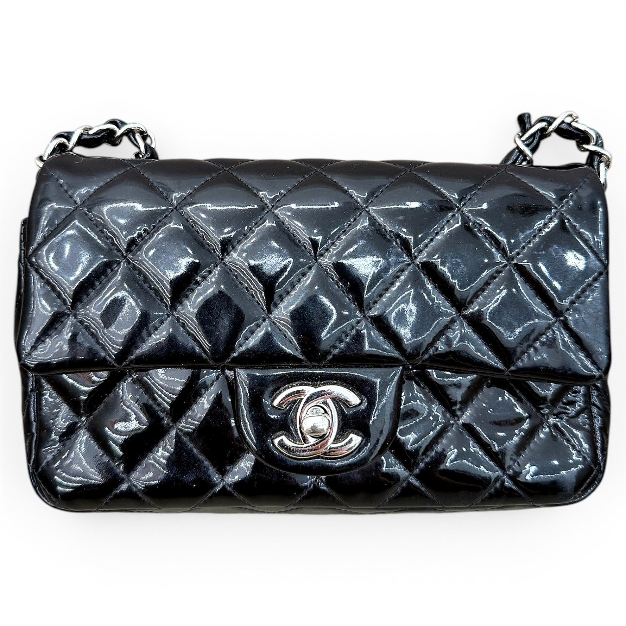 Timeless/Classique patent leather crossbody bag