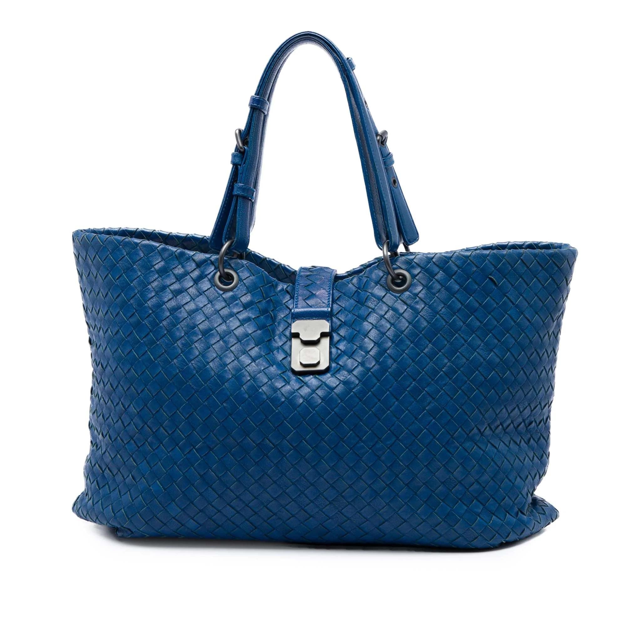 Veneta leather handbag