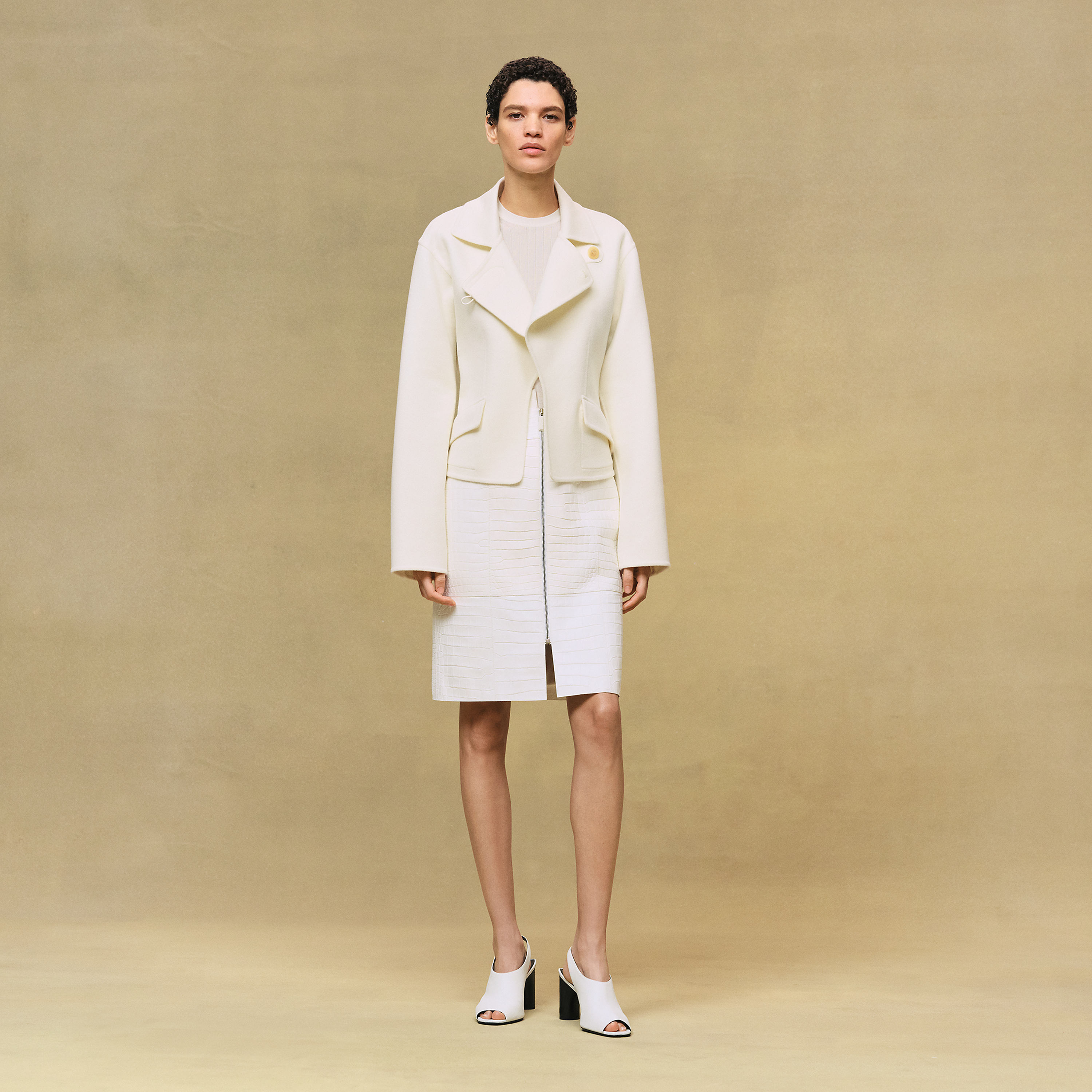 Jewel fastening jacket