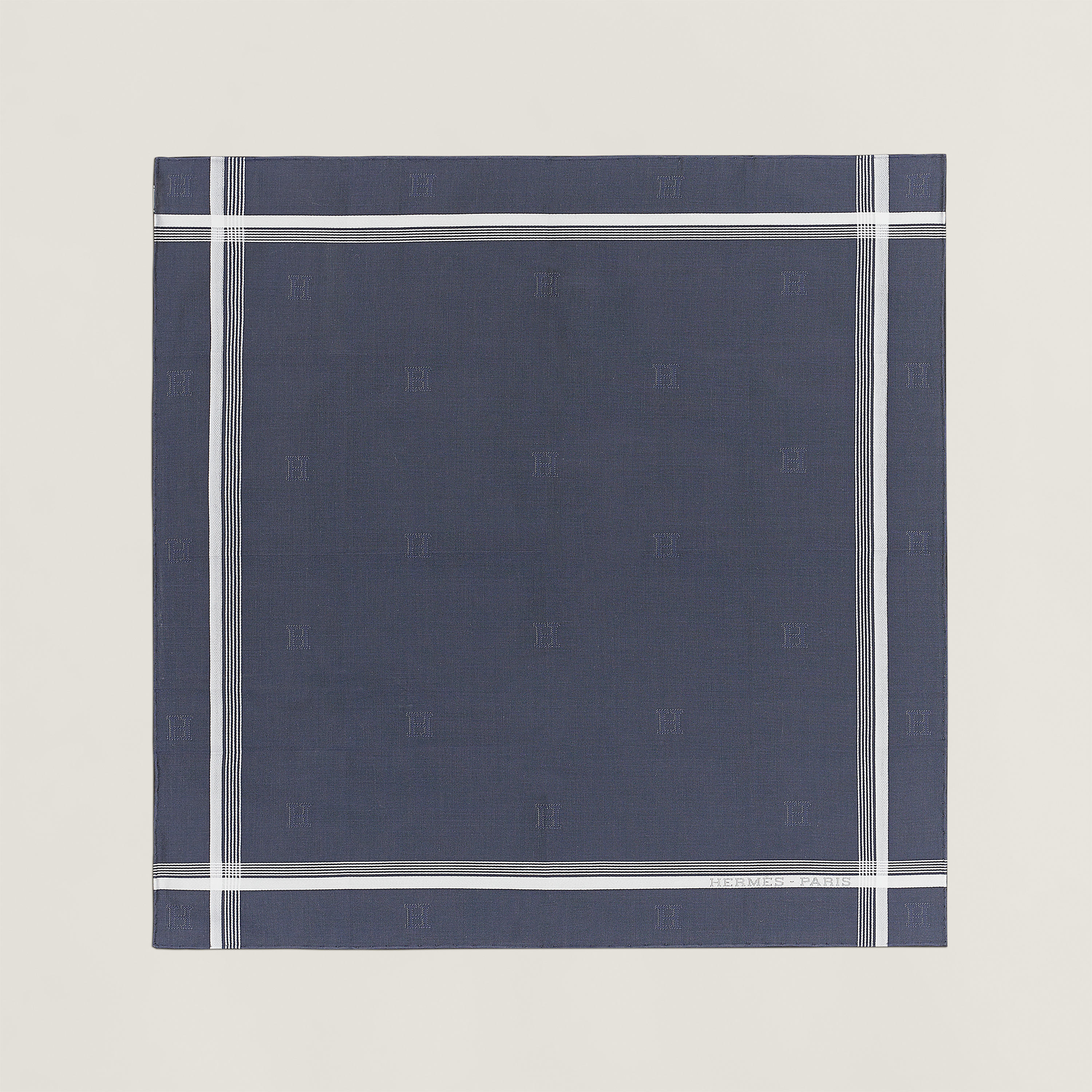 Jacquard d'H handkerchief