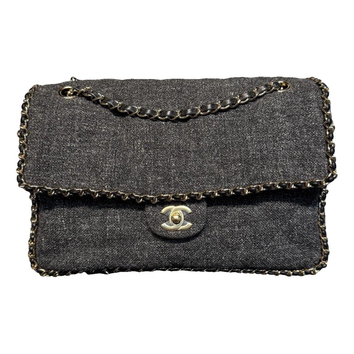 Timeless/Classique tweed crossbody bag