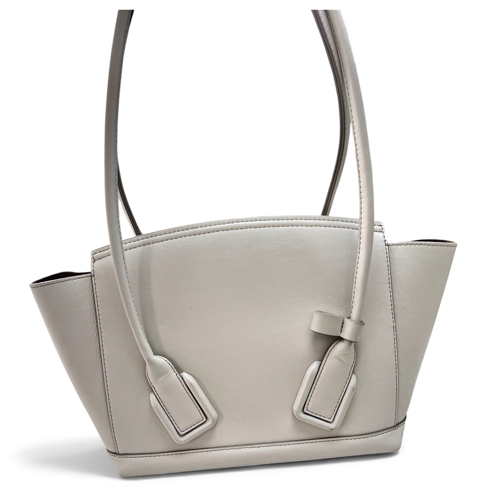 Leather tote