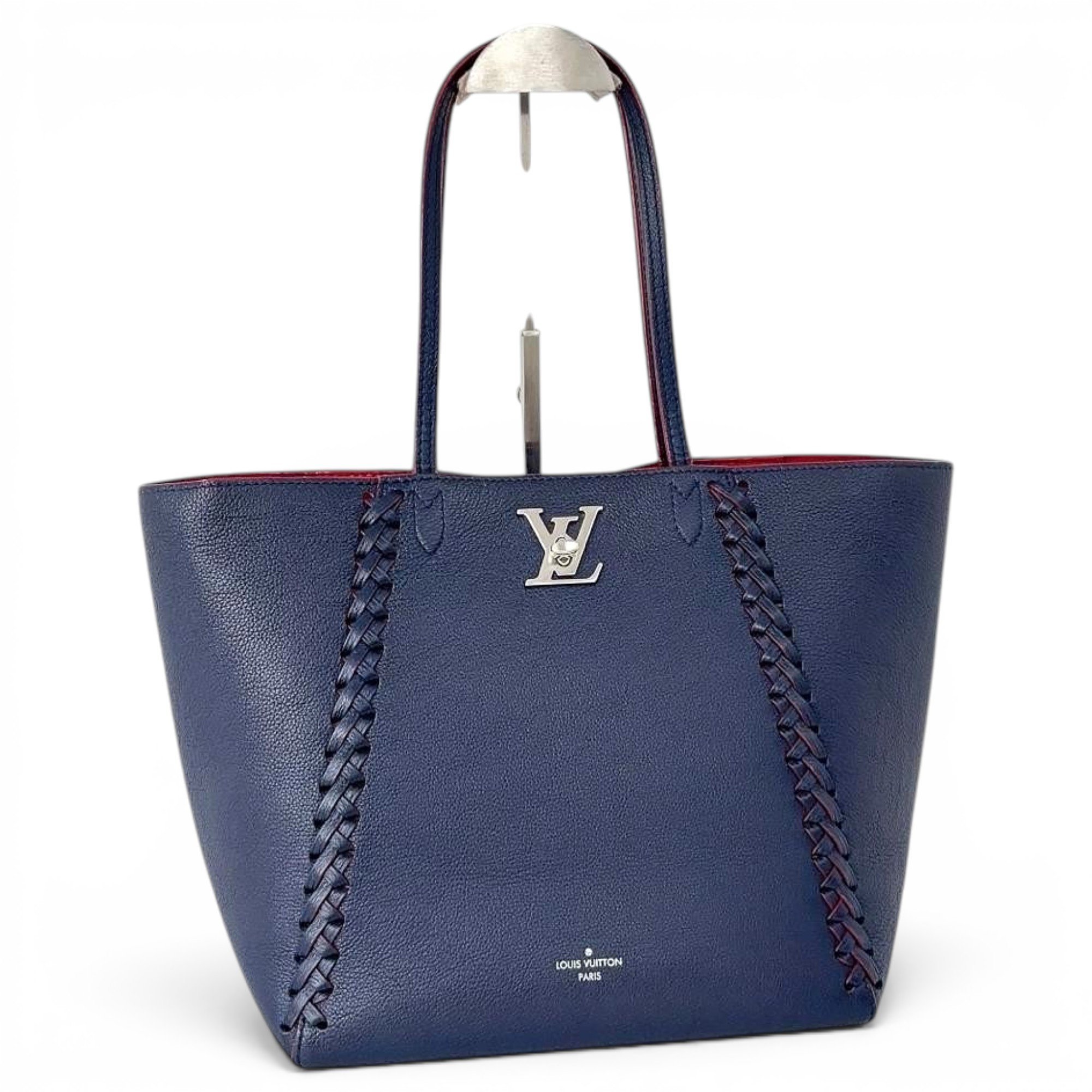 Lockme leather tote