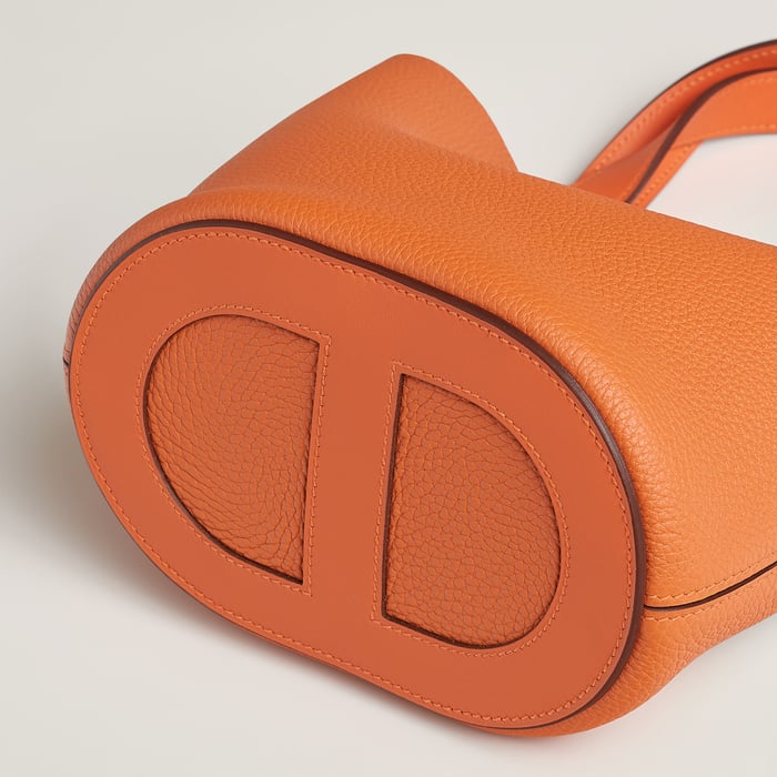 Orange Hermès In-the-loop 18 Bag